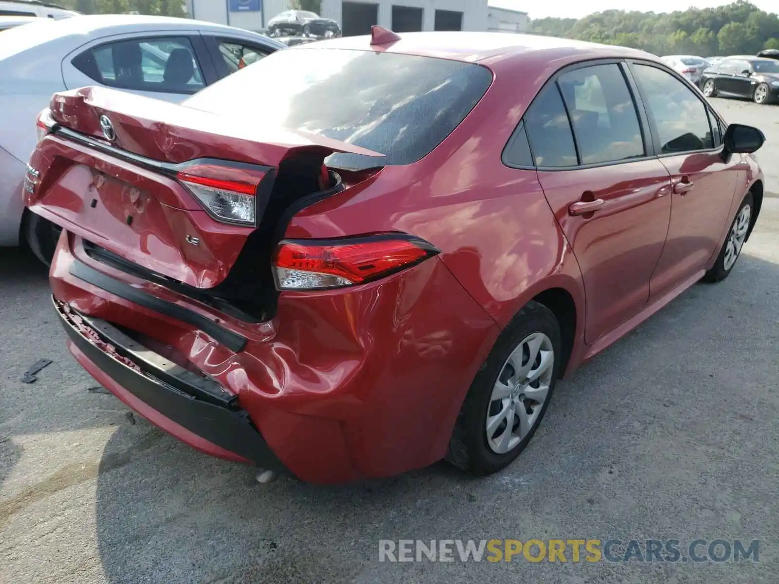 4 Photograph of a damaged car JTDEPRAE8LJ100104 TOYOTA COROLLA 2020