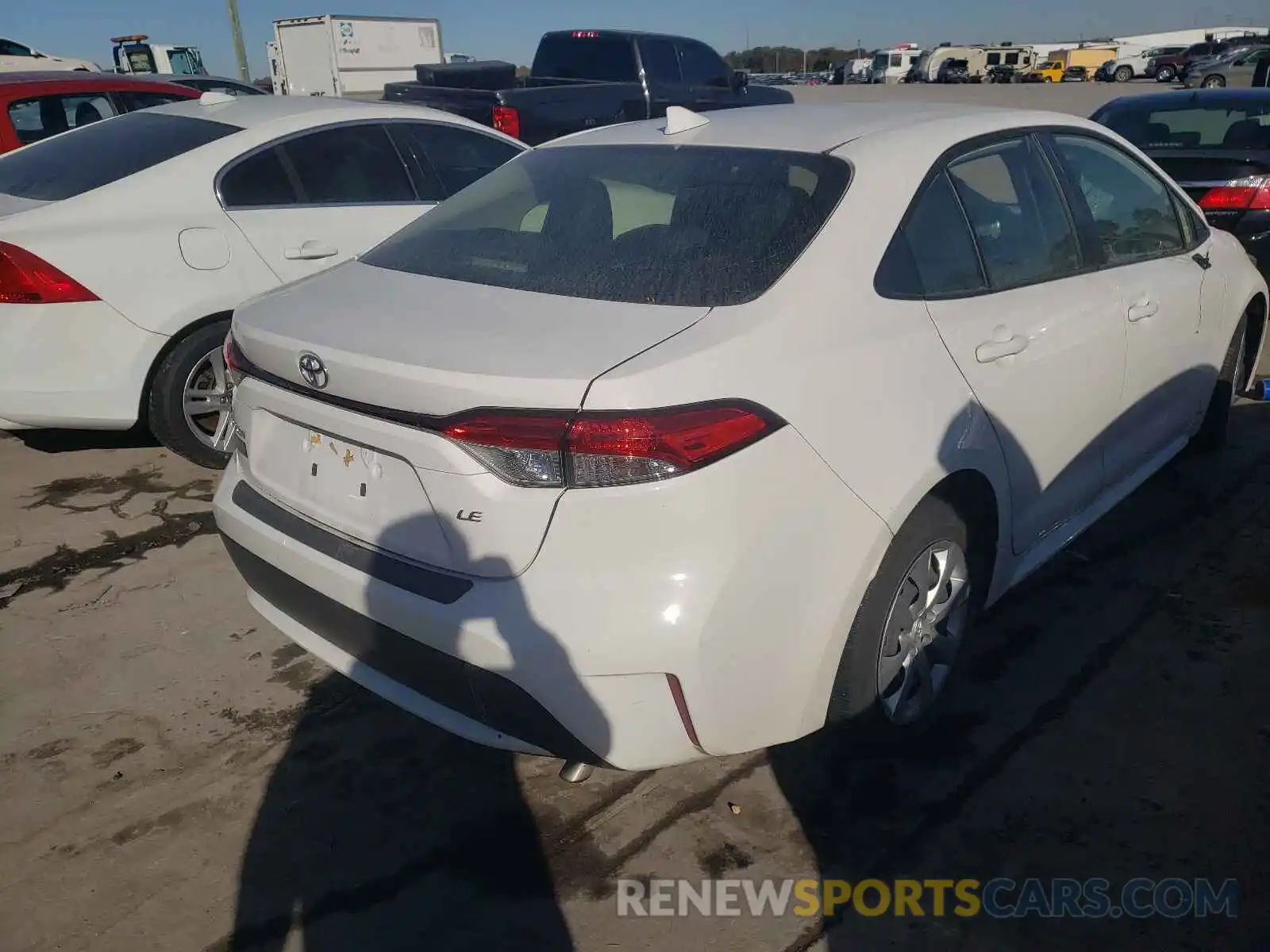 4 Photograph of a damaged car JTDEPRAE8LJ100247 TOYOTA COROLLA 2020