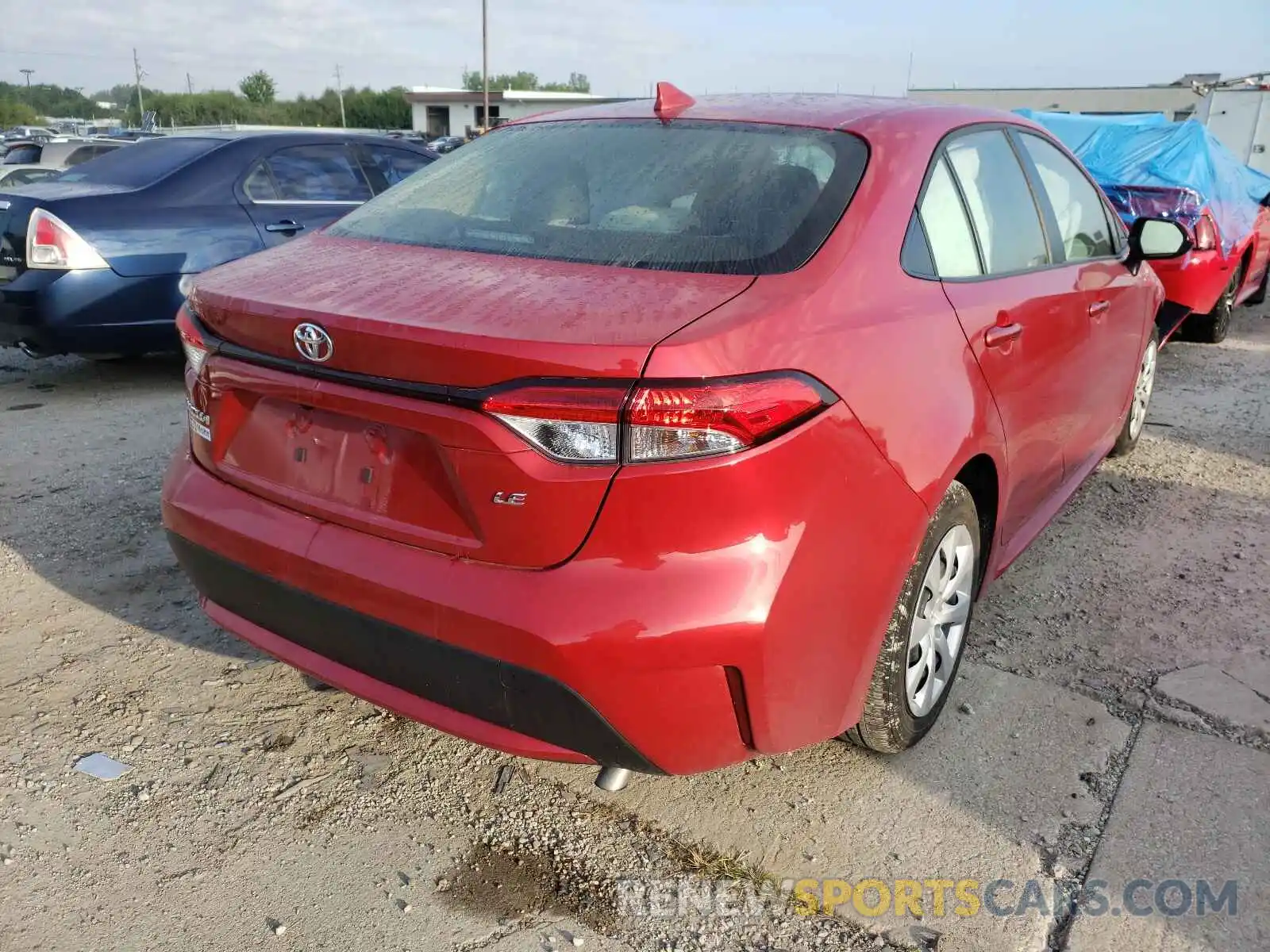 4 Photograph of a damaged car JTDEPRAE8LJ100782 TOYOTA COROLLA 2020