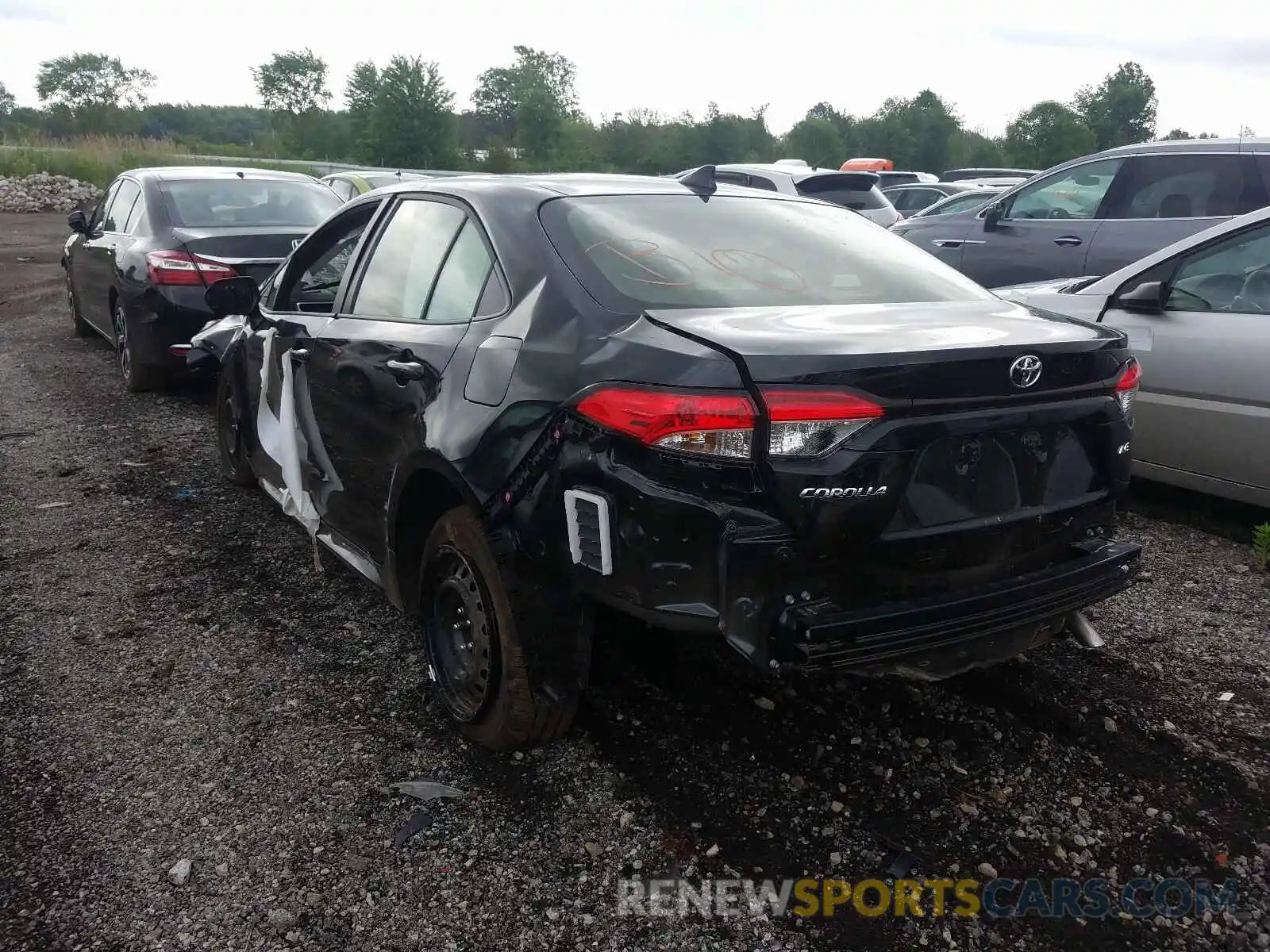 3 Photograph of a damaged car JTDEPRAE8LJ101284 TOYOTA COROLLA 2020