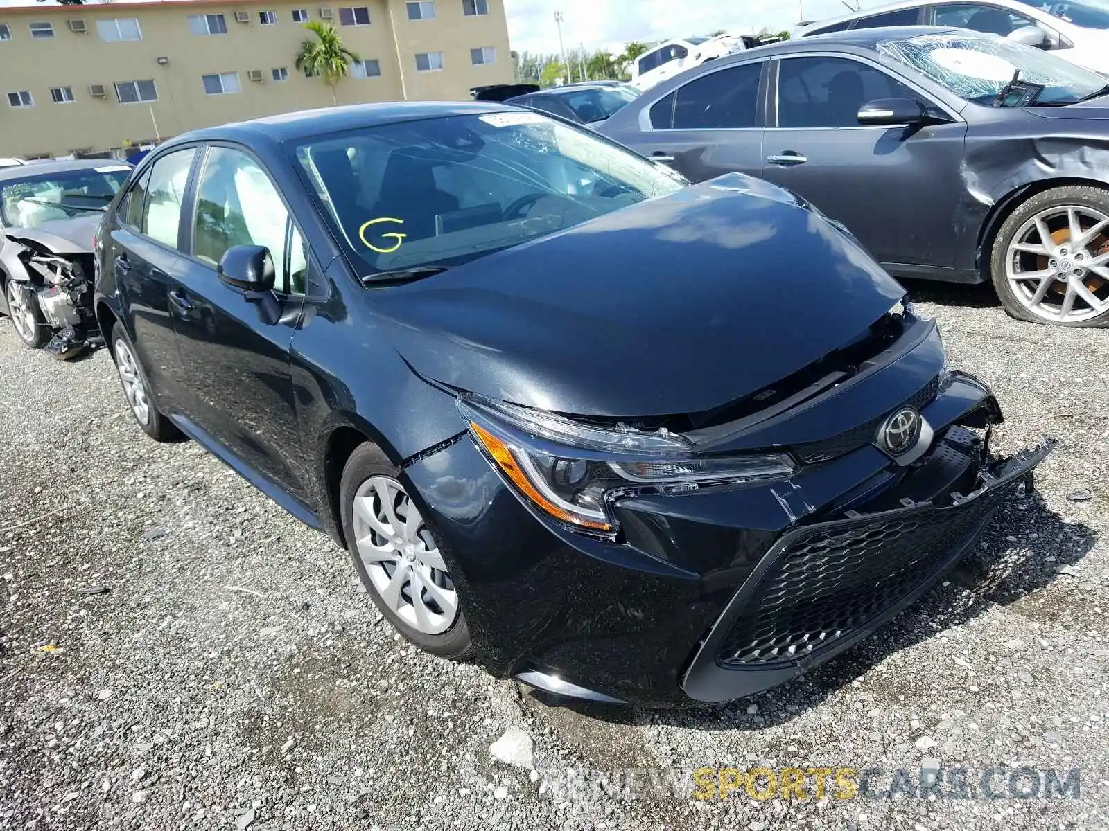 1 Photograph of a damaged car JTDEPRAE8LJ102175 TOYOTA COROLLA 2020