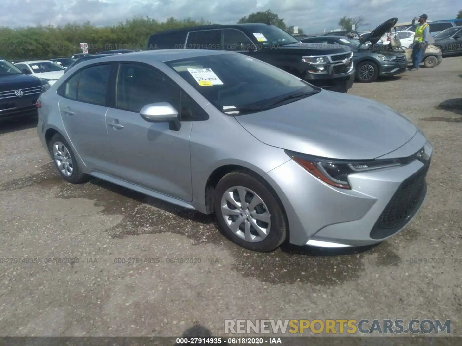 1 Photograph of a damaged car JTDEPRAE8LJ102242 TOYOTA COROLLA 2020