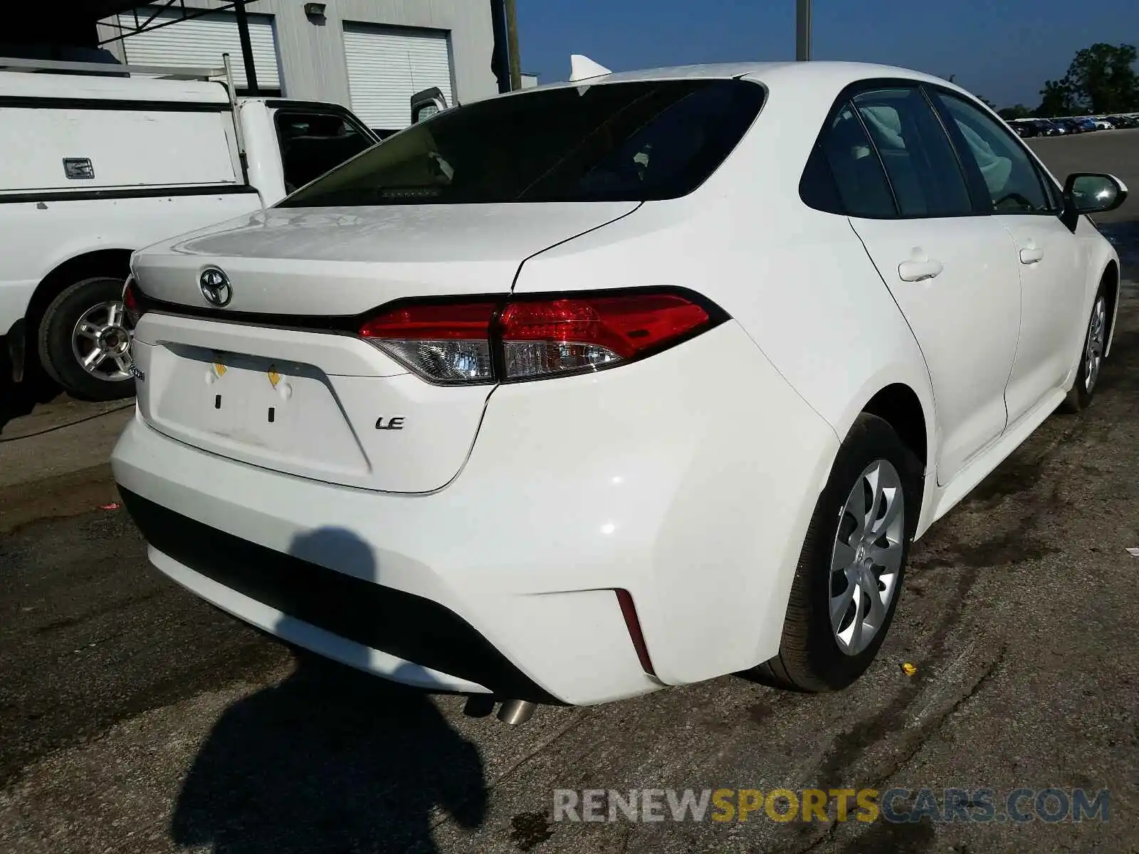 4 Photograph of a damaged car JTDEPRAE8LJ102970 TOYOTA COROLLA 2020