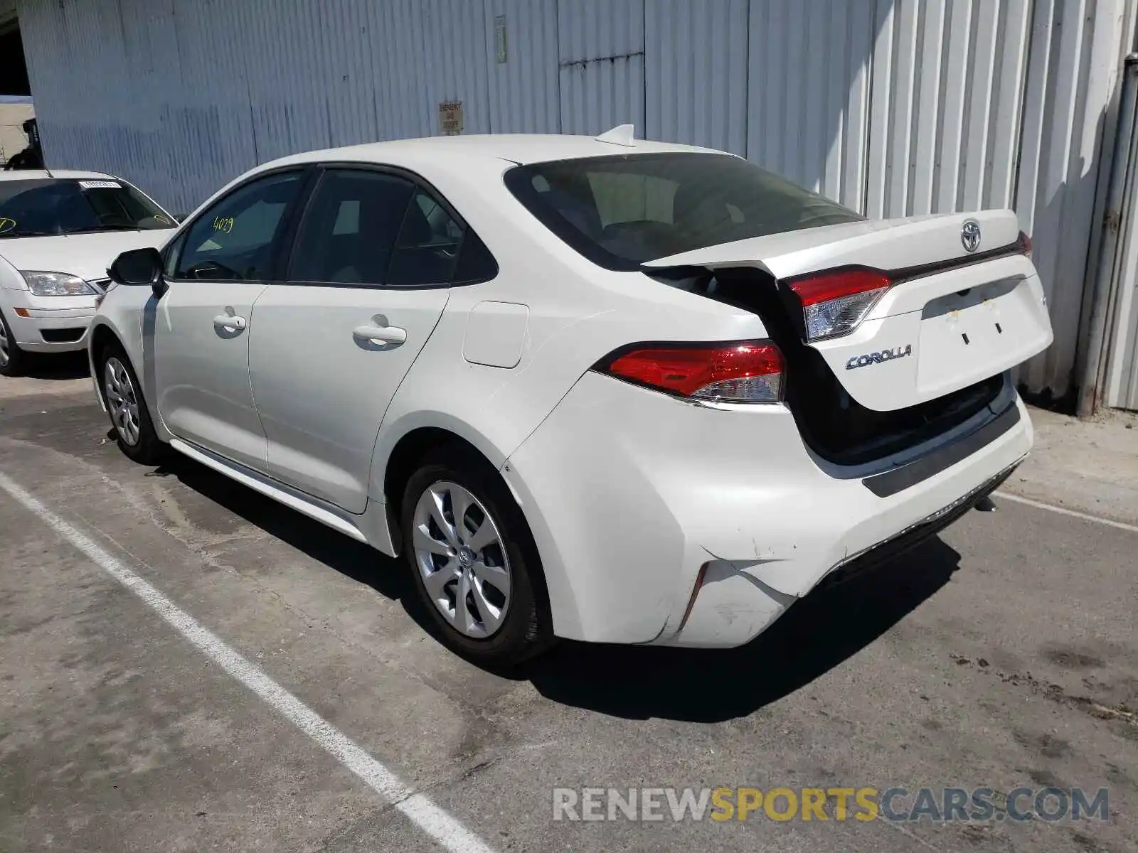 3 Photograph of a damaged car JTDEPRAE8LJ111099 TOYOTA COROLLA 2020