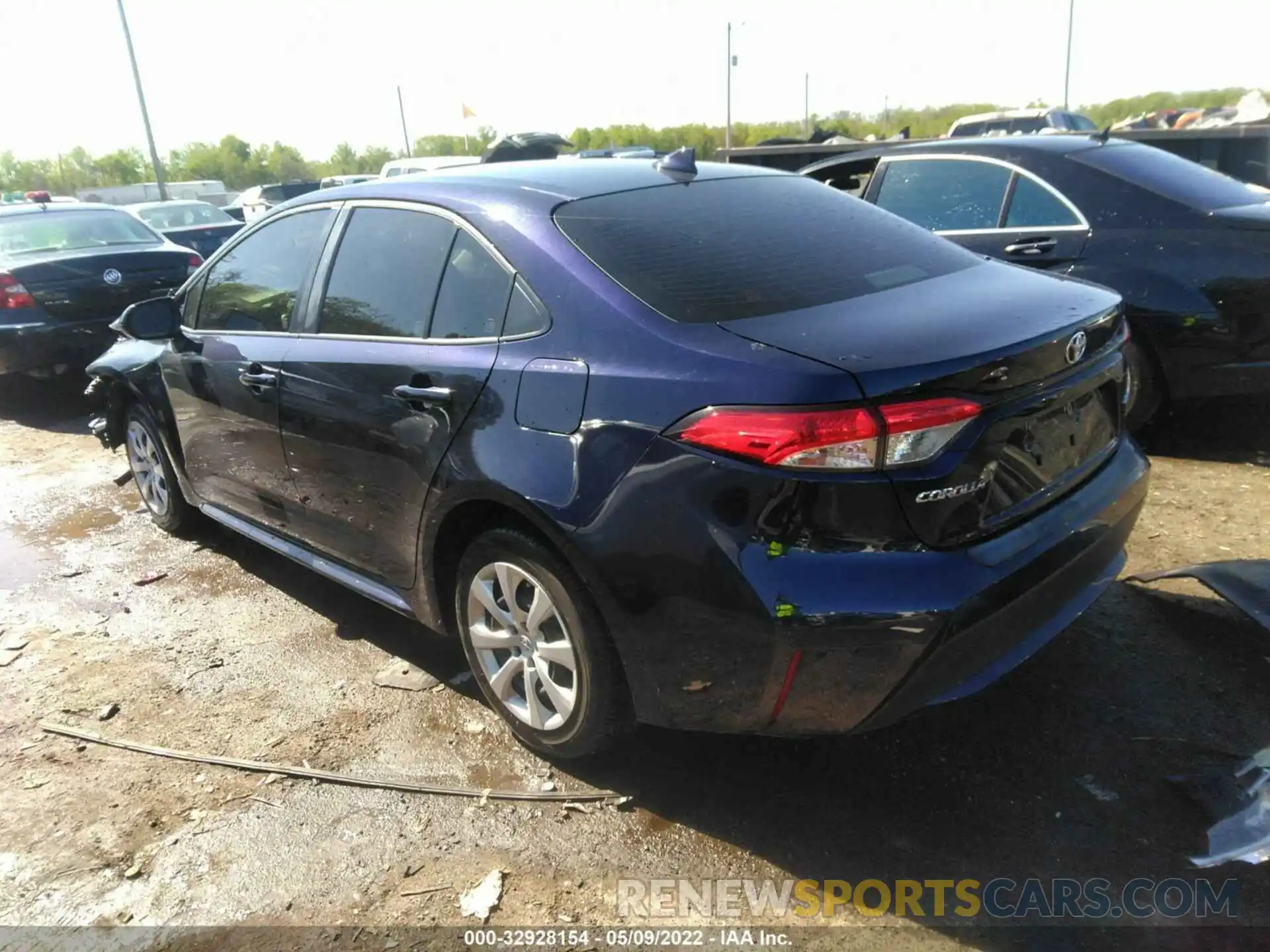 3 Photograph of a damaged car JTDEPRAE8LJ112169 TOYOTA COROLLA 2020