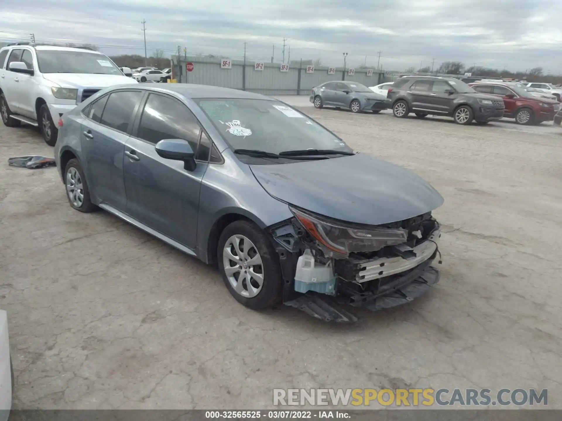 1 Photograph of a damaged car JTDEPRAE8LJ112916 TOYOTA COROLLA 2020