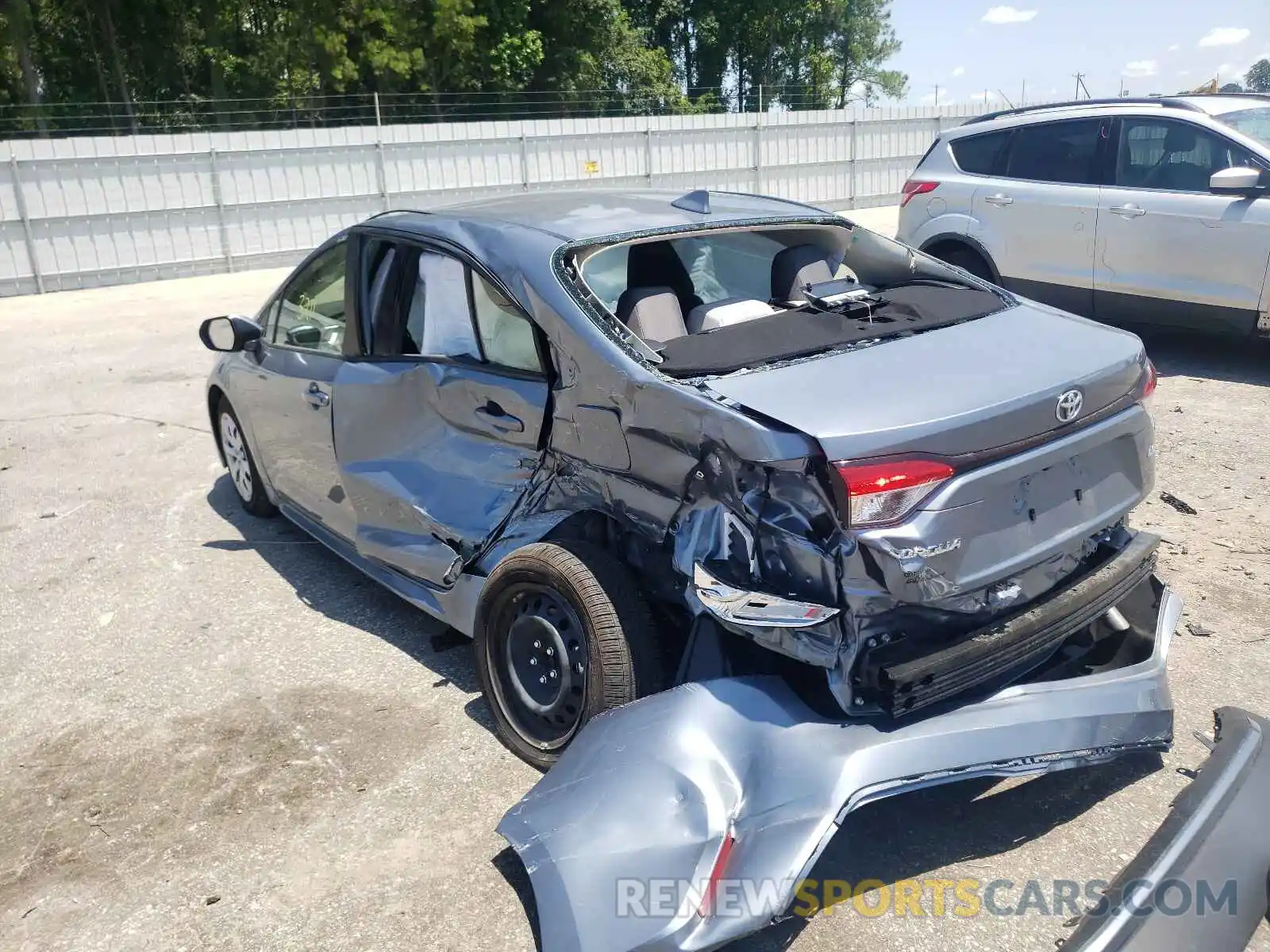 3 Photograph of a damaged car JTDEPRAE8LJ113838 TOYOTA COROLLA 2020