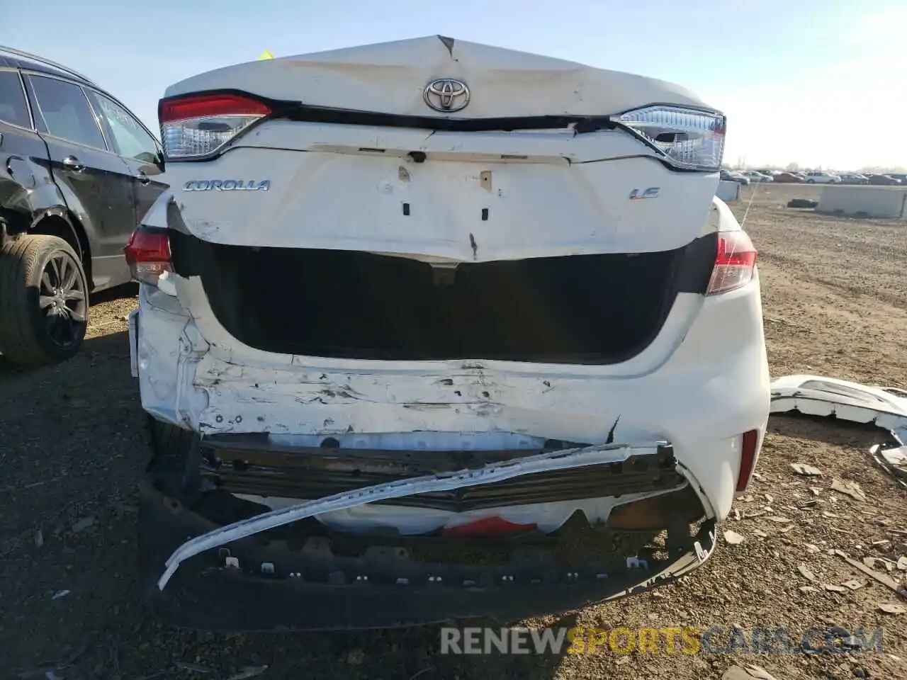 9 Photograph of a damaged car JTDEPRAE8LJ114116 TOYOTA COROLLA 2020