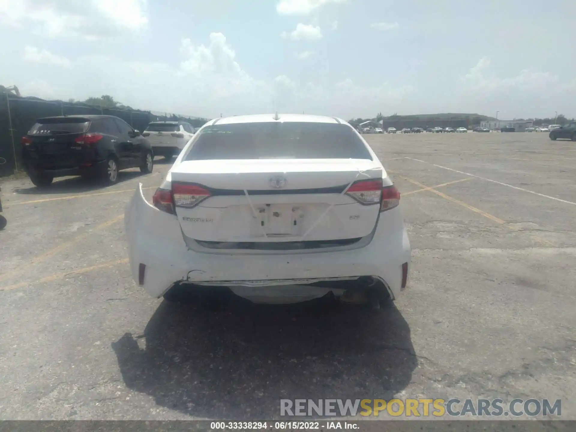 6 Photograph of a damaged car JTDEPRAE8LJ114696 TOYOTA COROLLA 2020