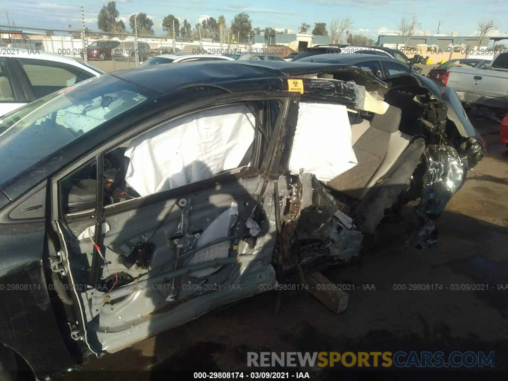 6 Photograph of a damaged car JTDEPRAE8LJ116349 TOYOTA COROLLA 2020