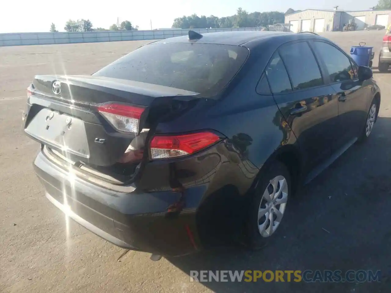 4 Photograph of a damaged car JTDEPRAE8LJ117159 TOYOTA COROLLA 2020