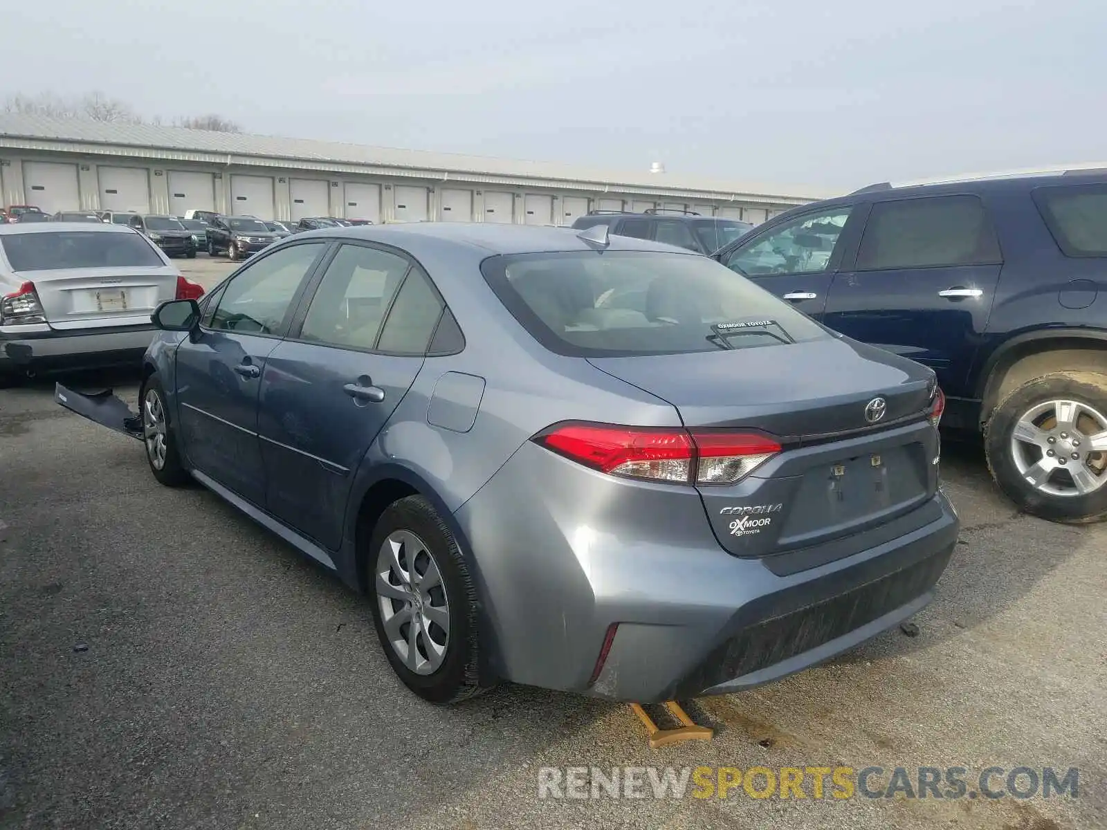 3 Photograph of a damaged car JTDEPRAE9LJ000643 TOYOTA COROLLA 2020