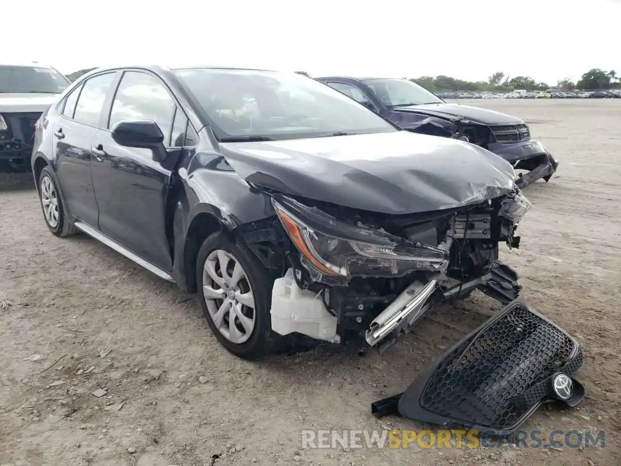 1 Photograph of a damaged car JTDEPRAE9LJ001677 TOYOTA COROLLA 2020