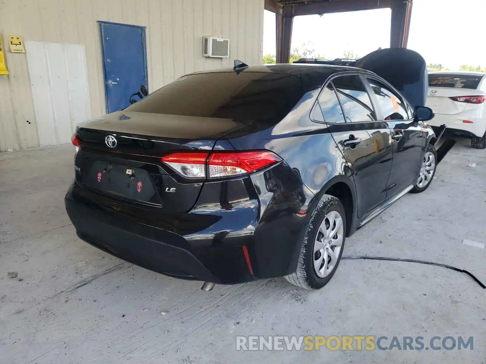 4 Photograph of a damaged car JTDEPRAE9LJ003400 TOYOTA COROLLA 2020