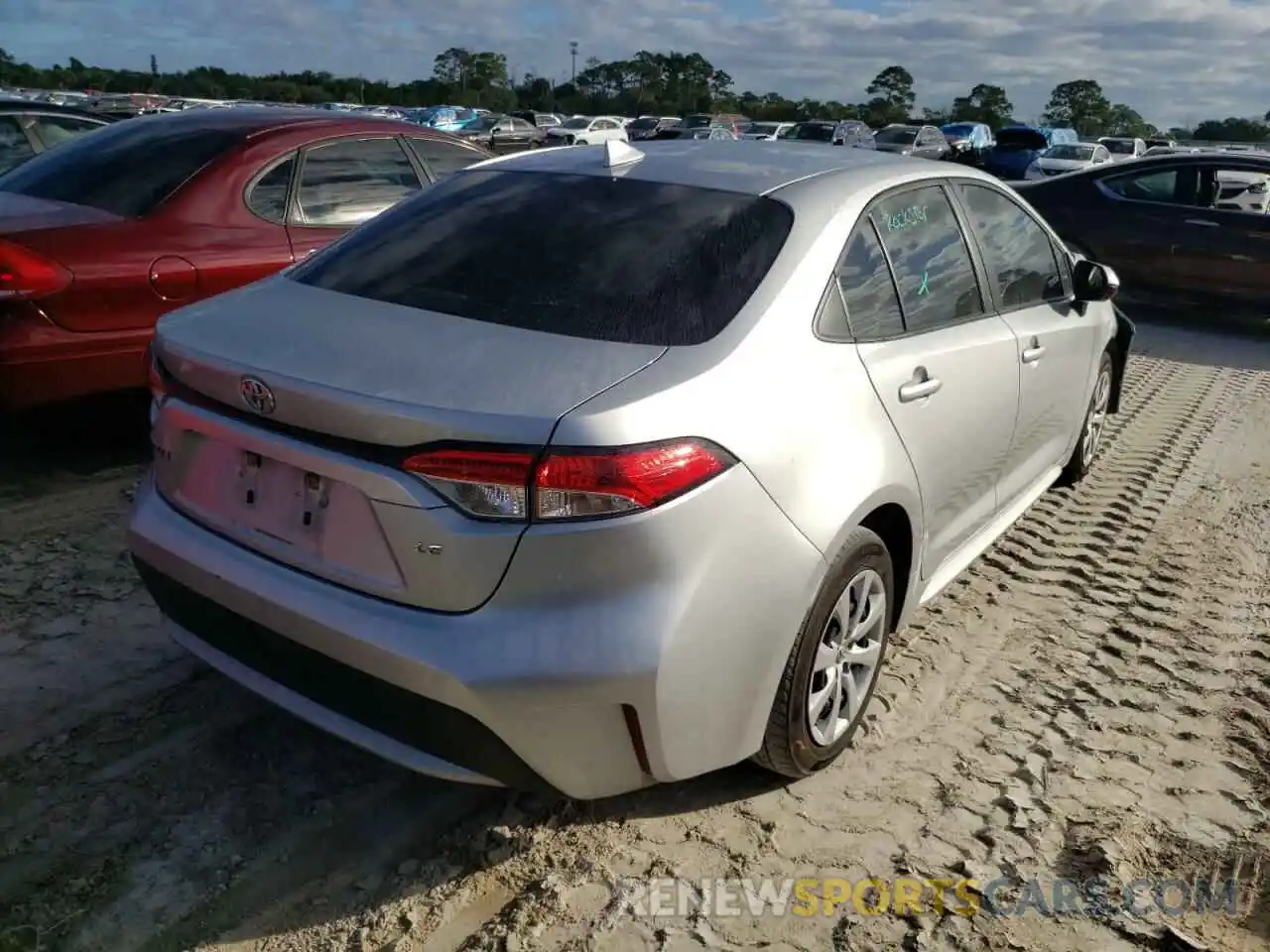 4 Photograph of a damaged car JTDEPRAE9LJ004546 TOYOTA COROLLA 2020