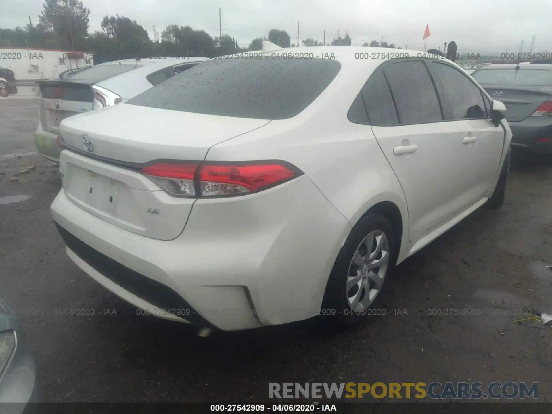 4 Photograph of a damaged car JTDEPRAE9LJ004711 TOYOTA COROLLA 2020