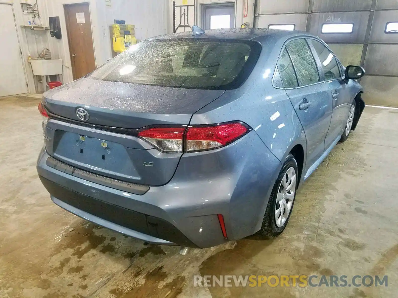 4 Photograph of a damaged car JTDEPRAE9LJ004997 TOYOTA COROLLA 2020