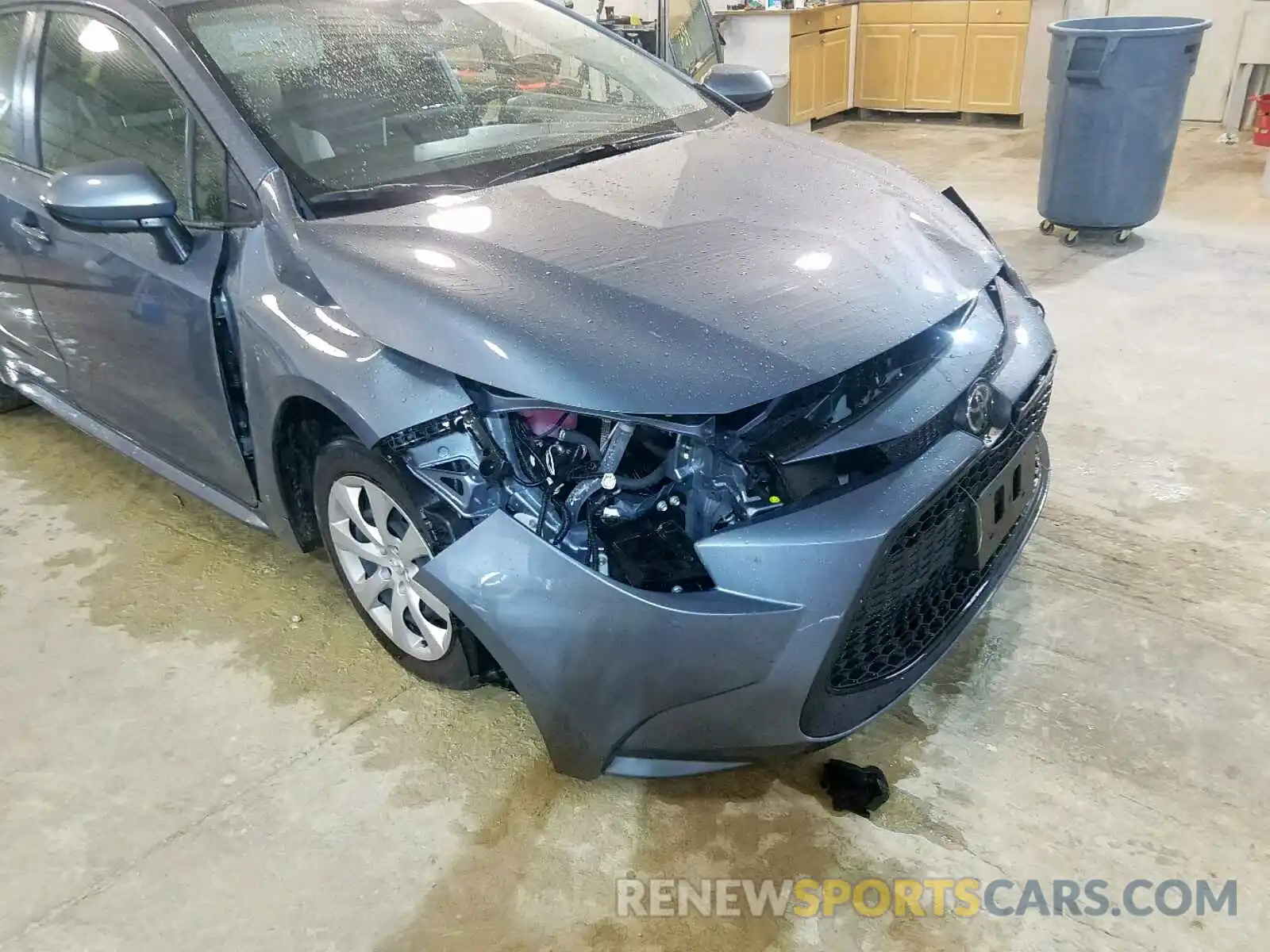 9 Photograph of a damaged car JTDEPRAE9LJ004997 TOYOTA COROLLA 2020