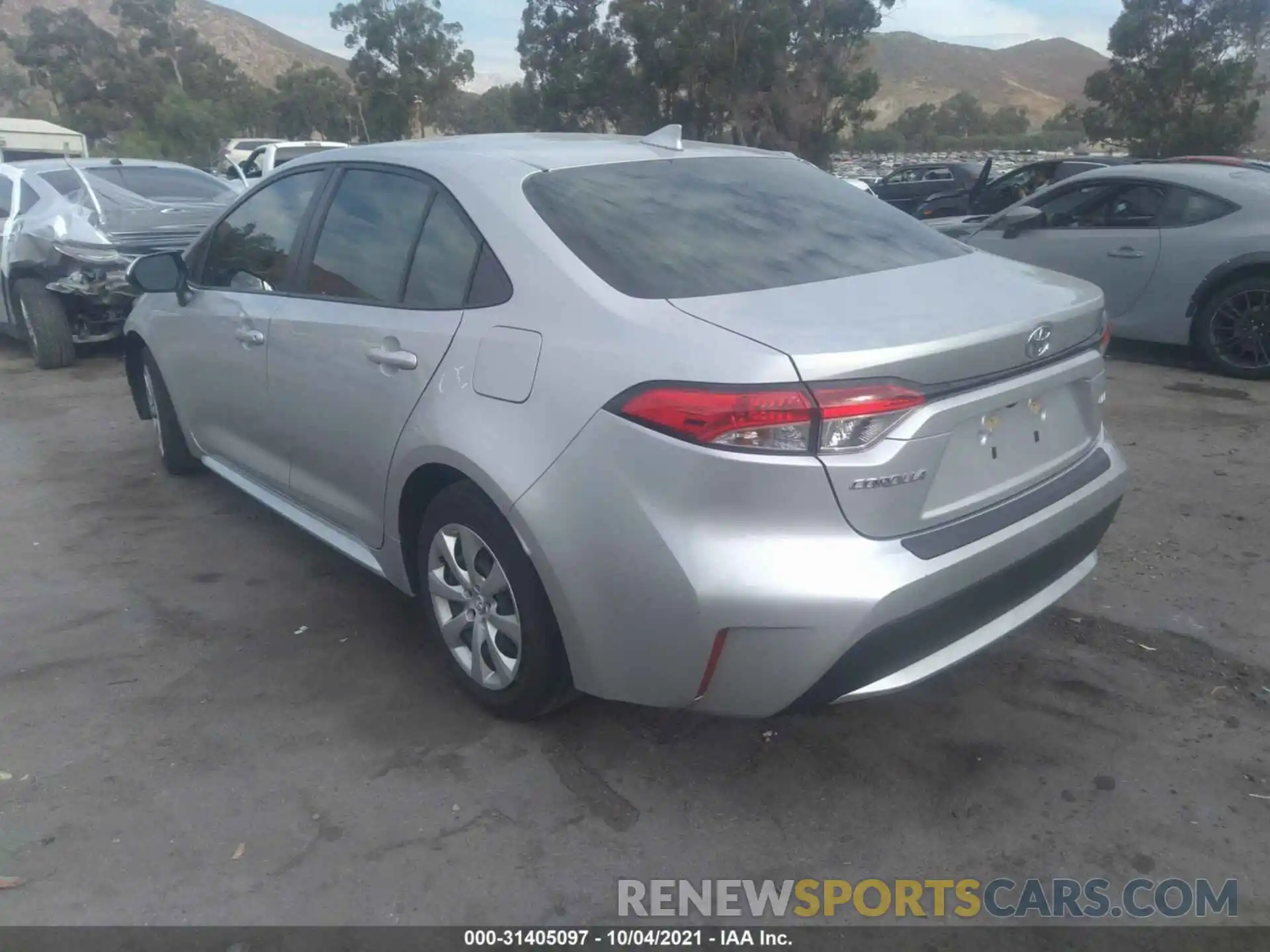 3 Photograph of a damaged car JTDEPRAE9LJ005499 TOYOTA COROLLA 2020