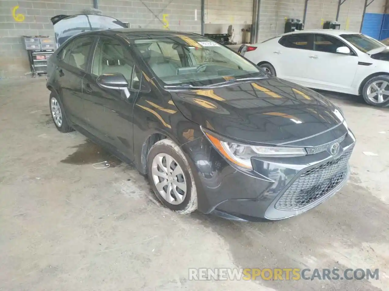 1 Photograph of a damaged car JTDEPRAE9LJ005681 TOYOTA COROLLA 2020