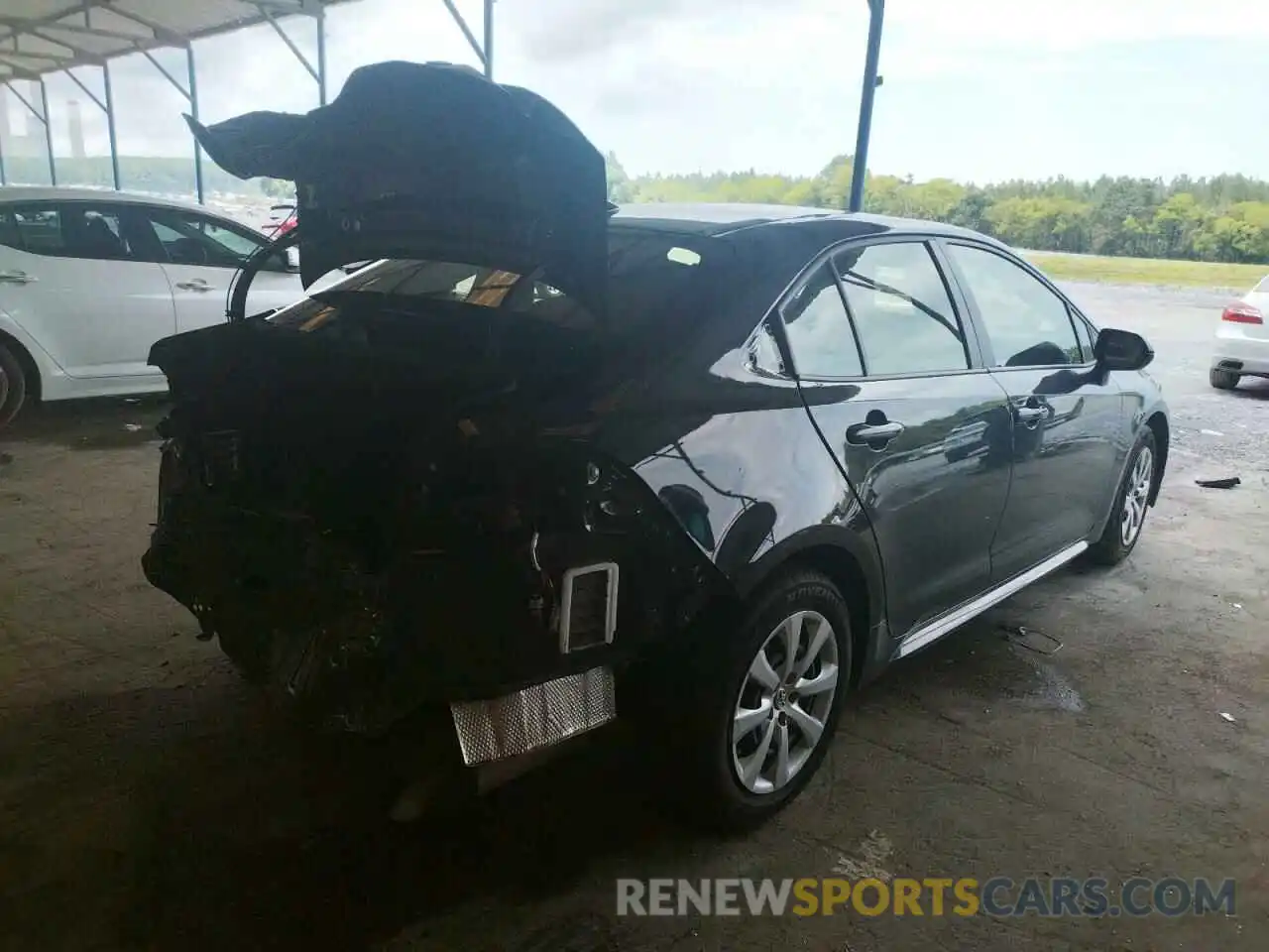 4 Photograph of a damaged car JTDEPRAE9LJ005681 TOYOTA COROLLA 2020