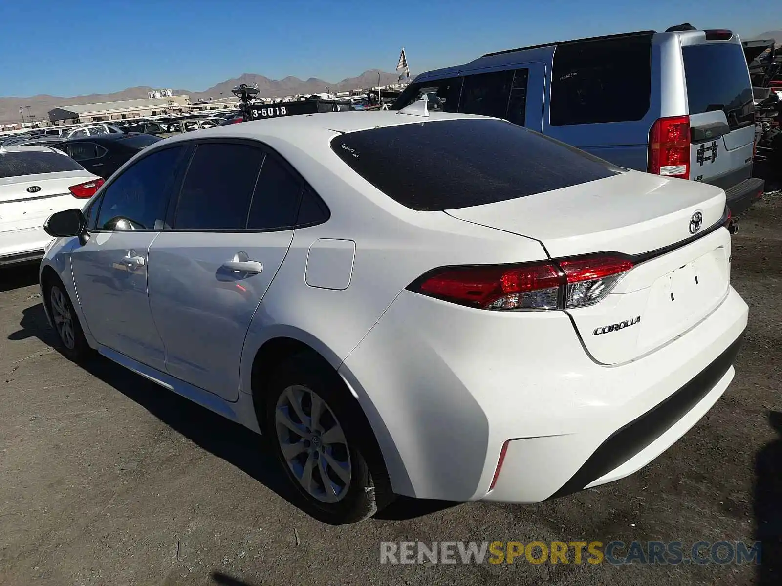 3 Photograph of a damaged car JTDEPRAE9LJ007494 TOYOTA COROLLA 2020