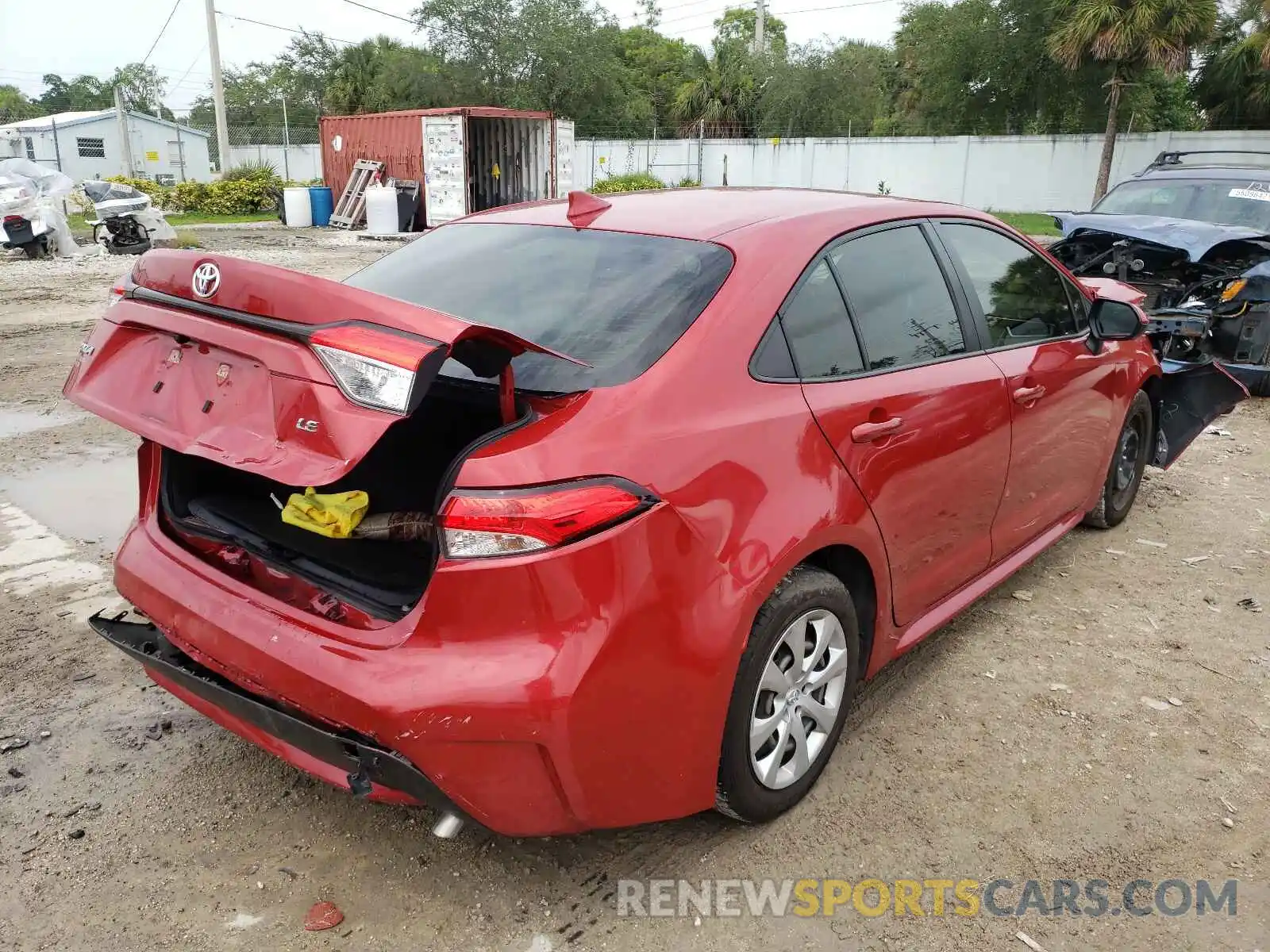 4 Photograph of a damaged car JTDEPRAE9LJ011450 TOYOTA COROLLA 2020