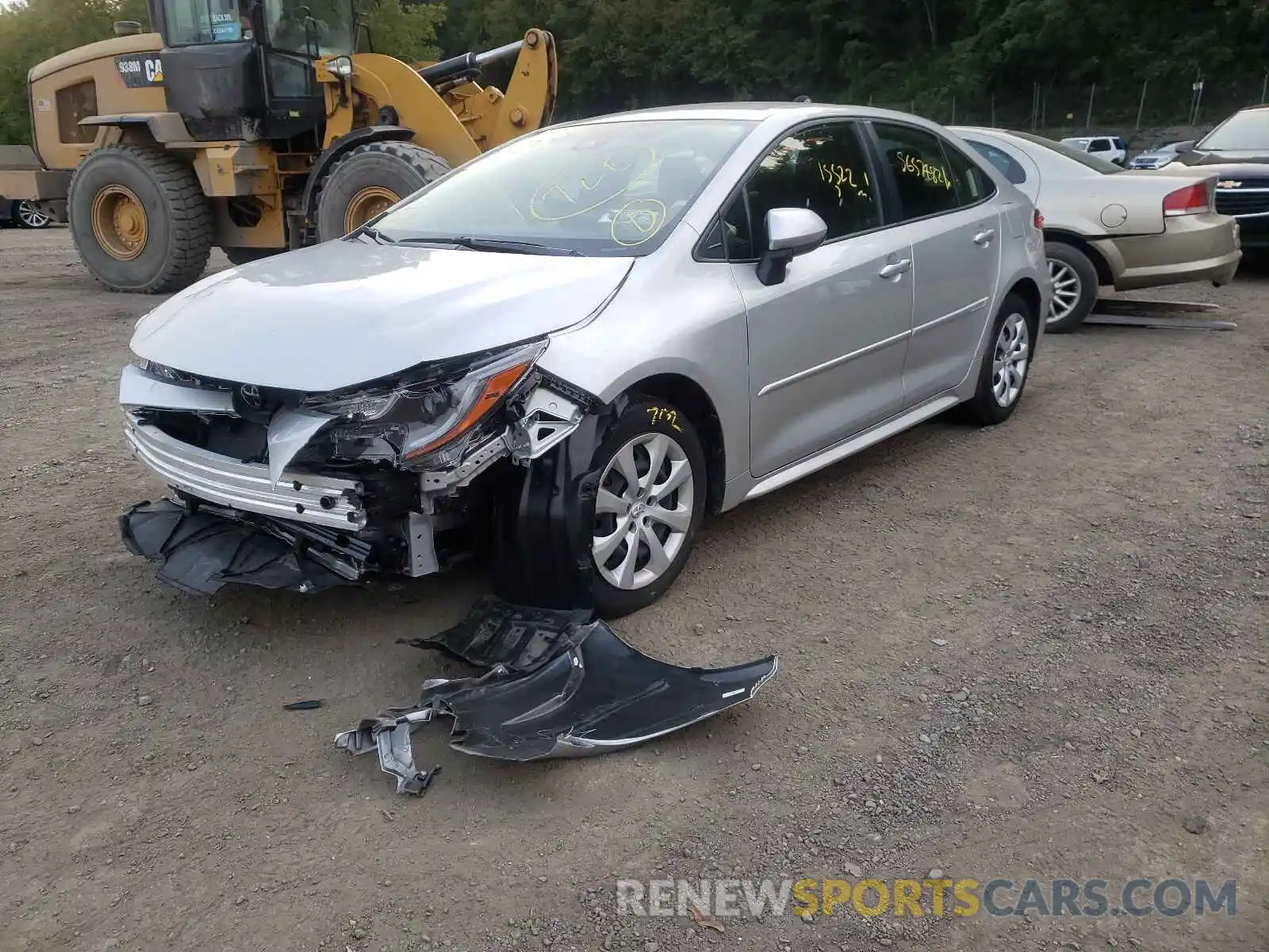 2 Photograph of a damaged car JTDEPRAE9LJ016695 TOYOTA COROLLA 2020