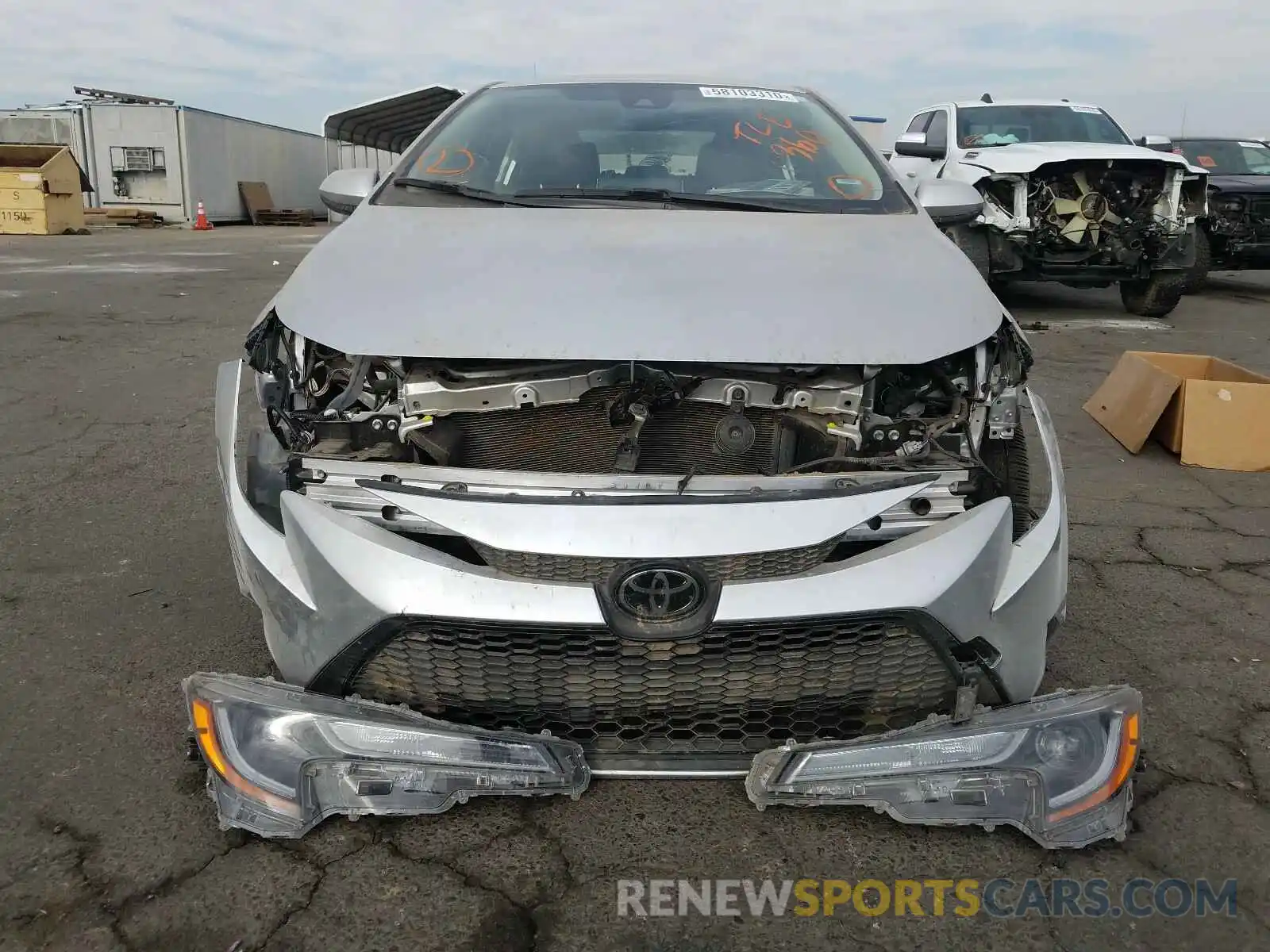 9 Photograph of a damaged car JTDEPRAE9LJ017460 TOYOTA COROLLA 2020