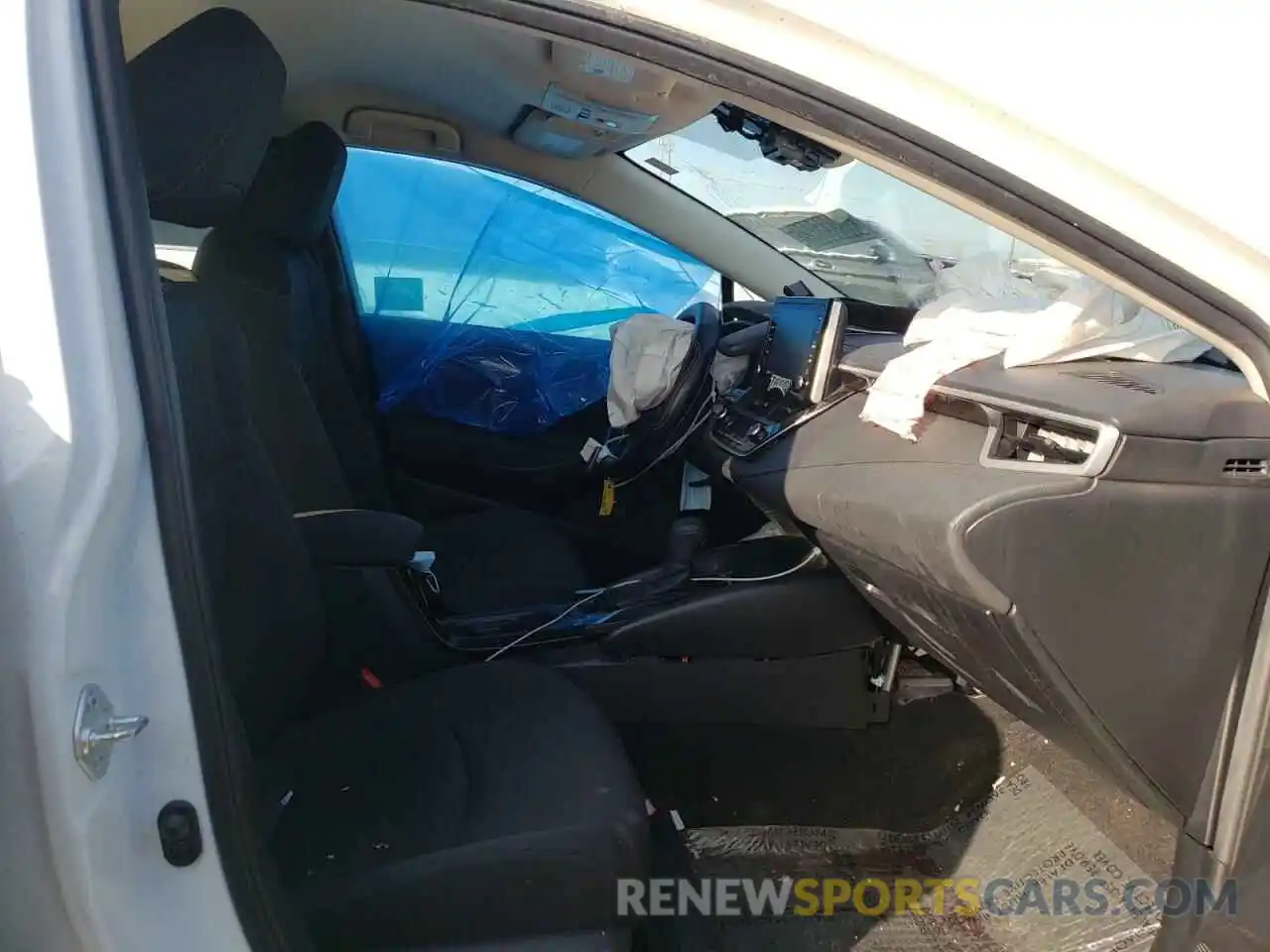 5 Photograph of a damaged car JTDEPRAE9LJ020018 TOYOTA COROLLA 2020