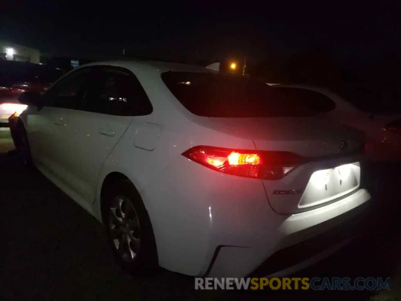 3 Photograph of a damaged car JTDEPRAE9LJ020164 TOYOTA COROLLA 2020