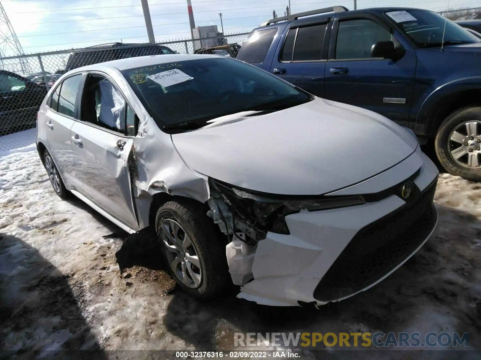 6 Photograph of a damaged car JTDEPRAE9LJ020665 TOYOTA COROLLA 2020