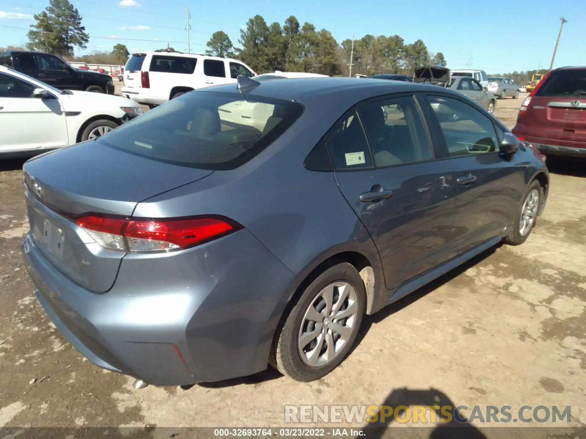 4 Photograph of a damaged car JTDEPRAE9LJ021251 TOYOTA COROLLA 2020