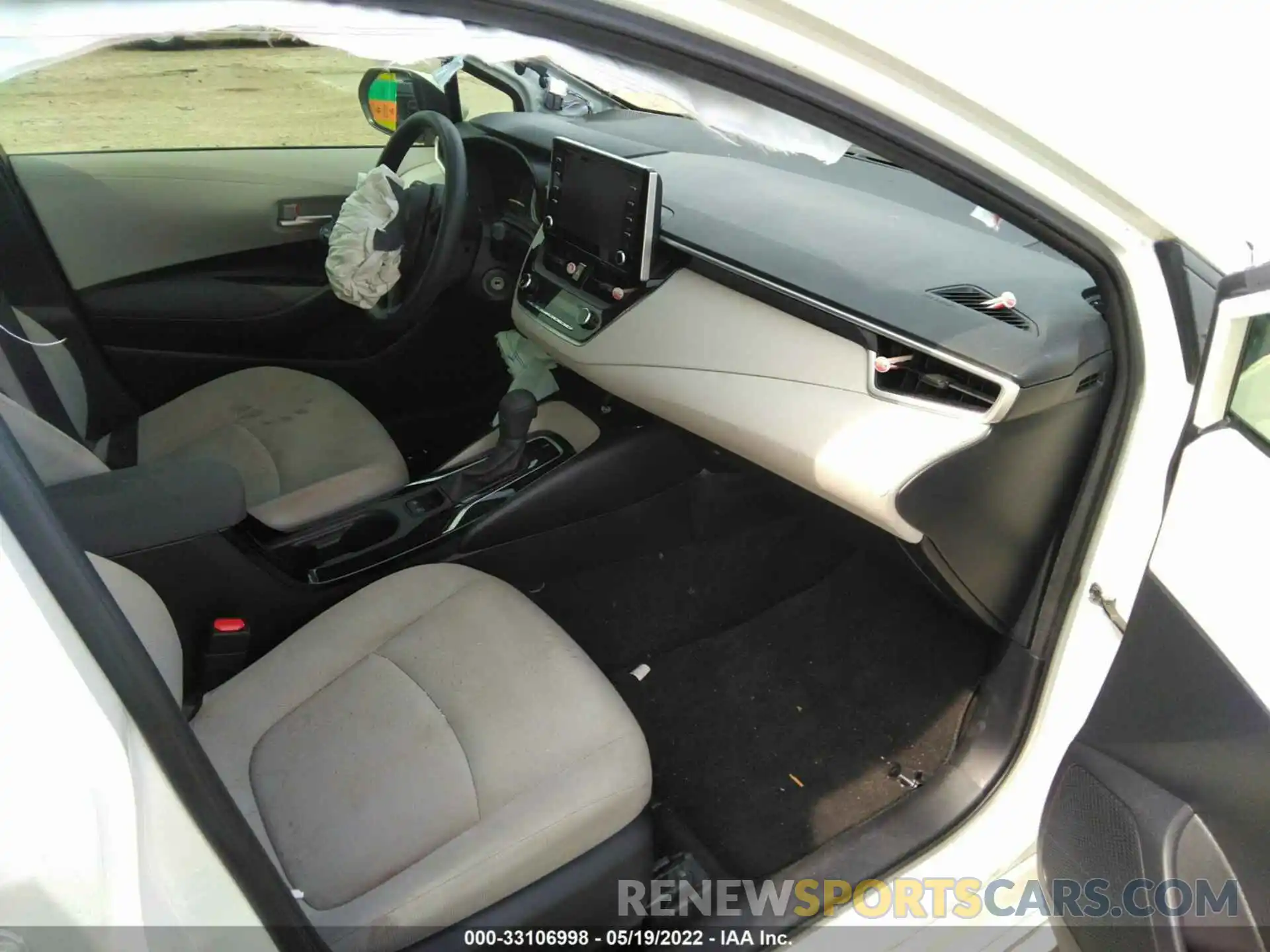 5 Photograph of a damaged car JTDEPRAE9LJ022299 TOYOTA COROLLA 2020