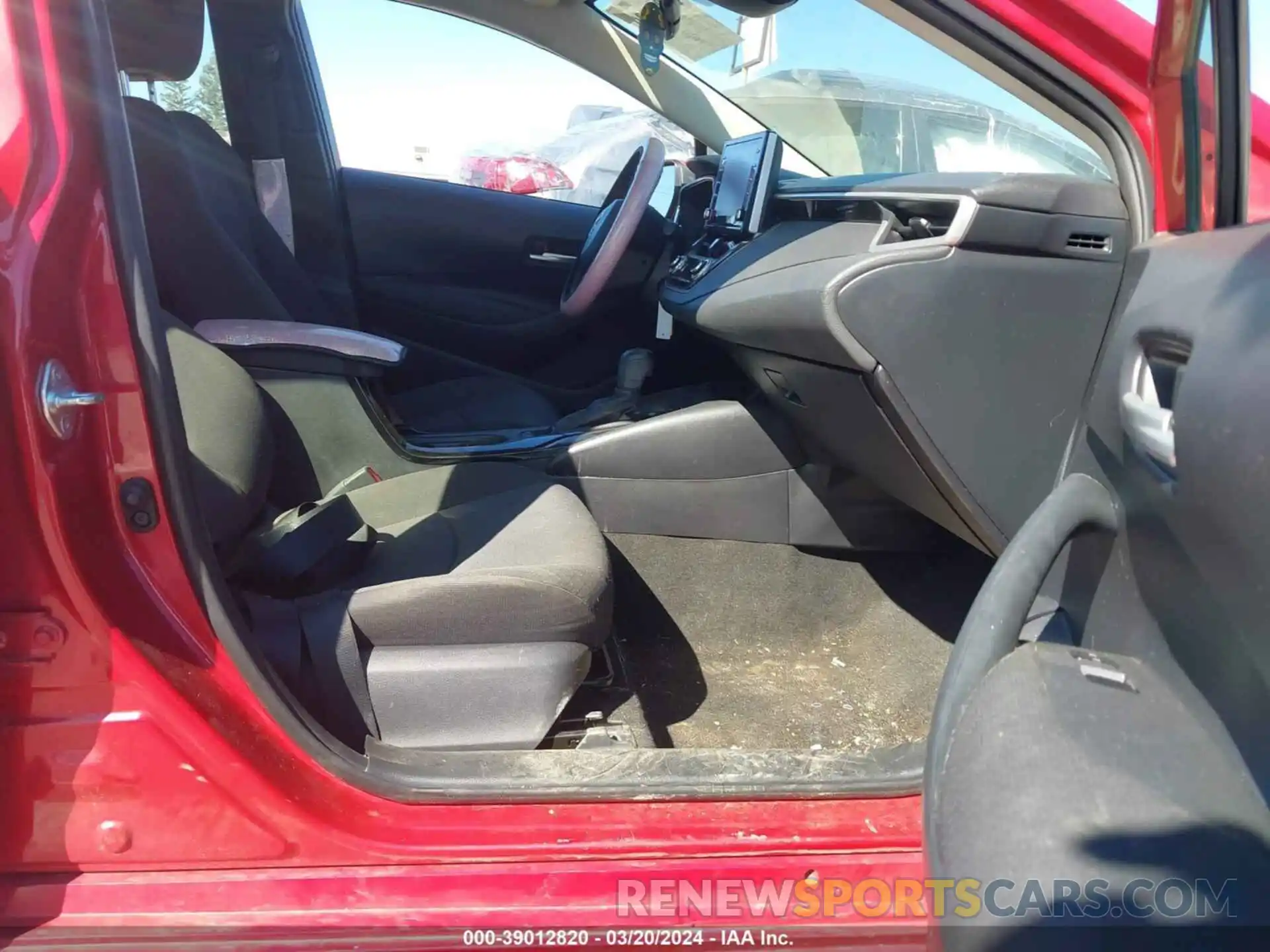 5 Photograph of a damaged car JTDEPRAE9LJ023419 TOYOTA COROLLA 2020