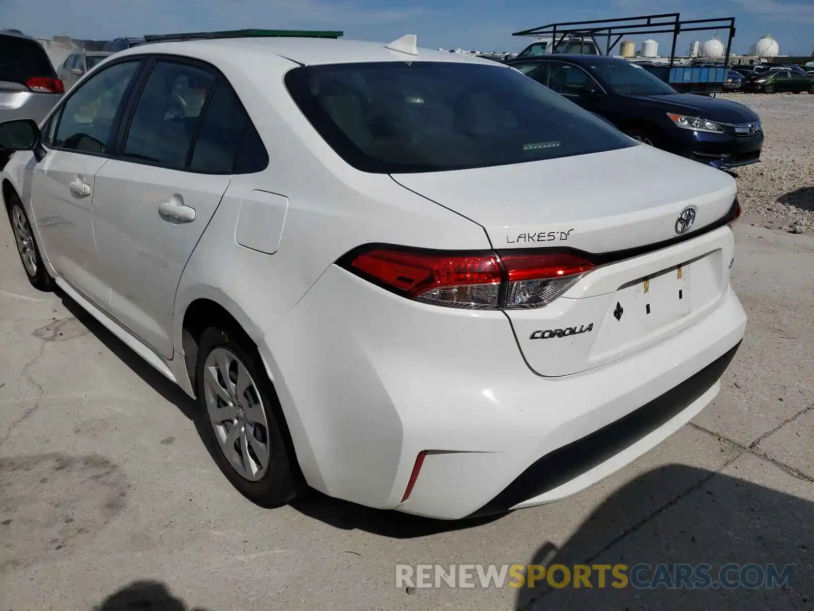 3 Photograph of a damaged car JTDEPRAE9LJ025655 TOYOTA COROLLA 2020