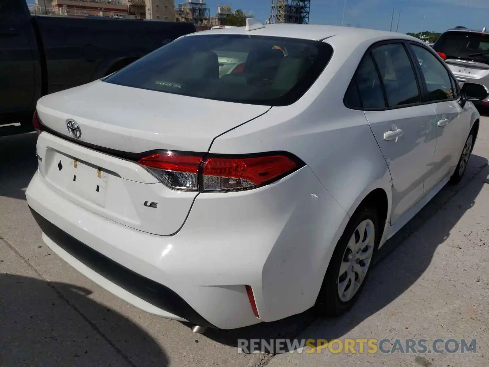 4 Photograph of a damaged car JTDEPRAE9LJ025655 TOYOTA COROLLA 2020