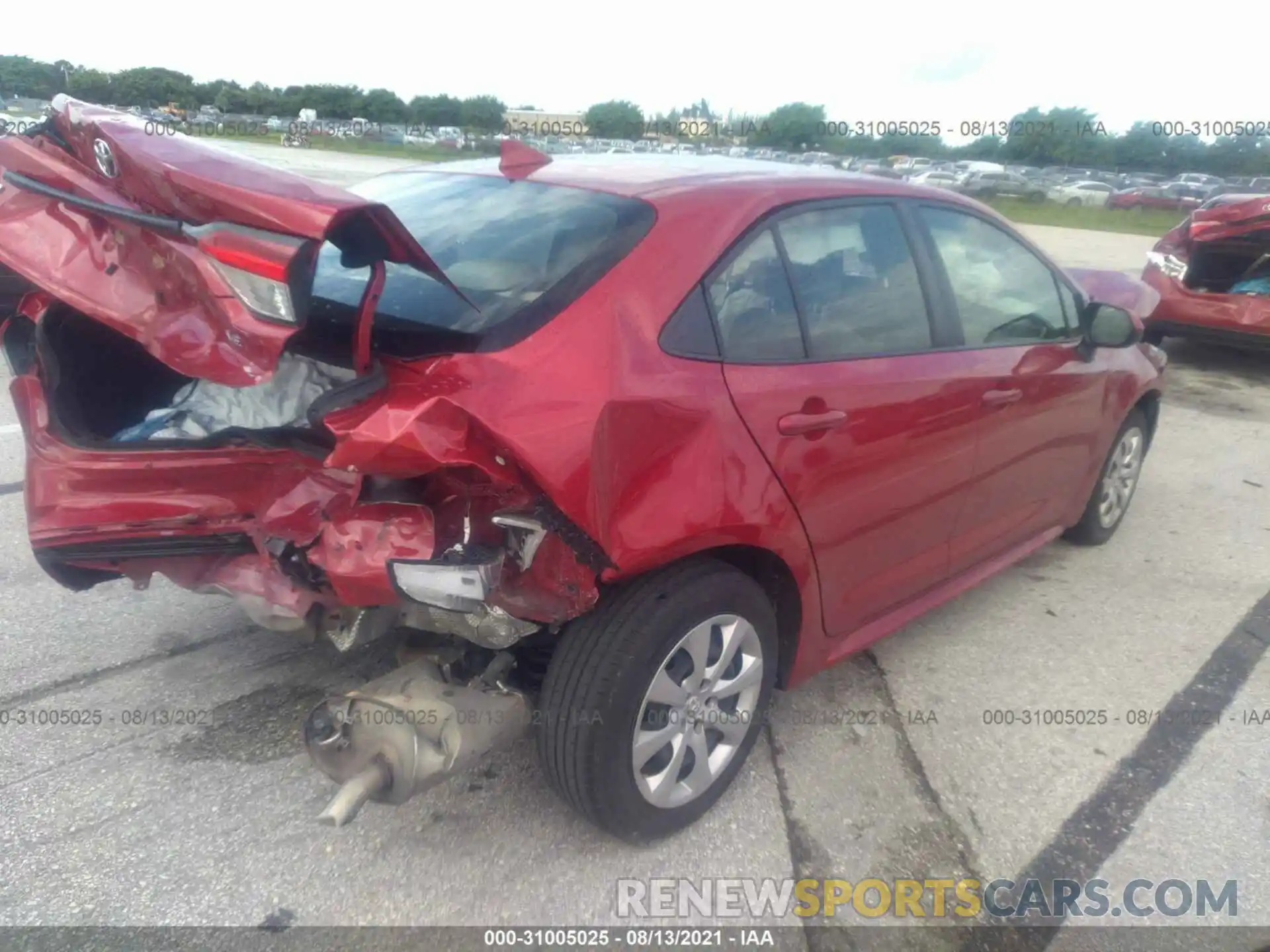 4 Photograph of a damaged car JTDEPRAE9LJ026322 TOYOTA COROLLA 2020