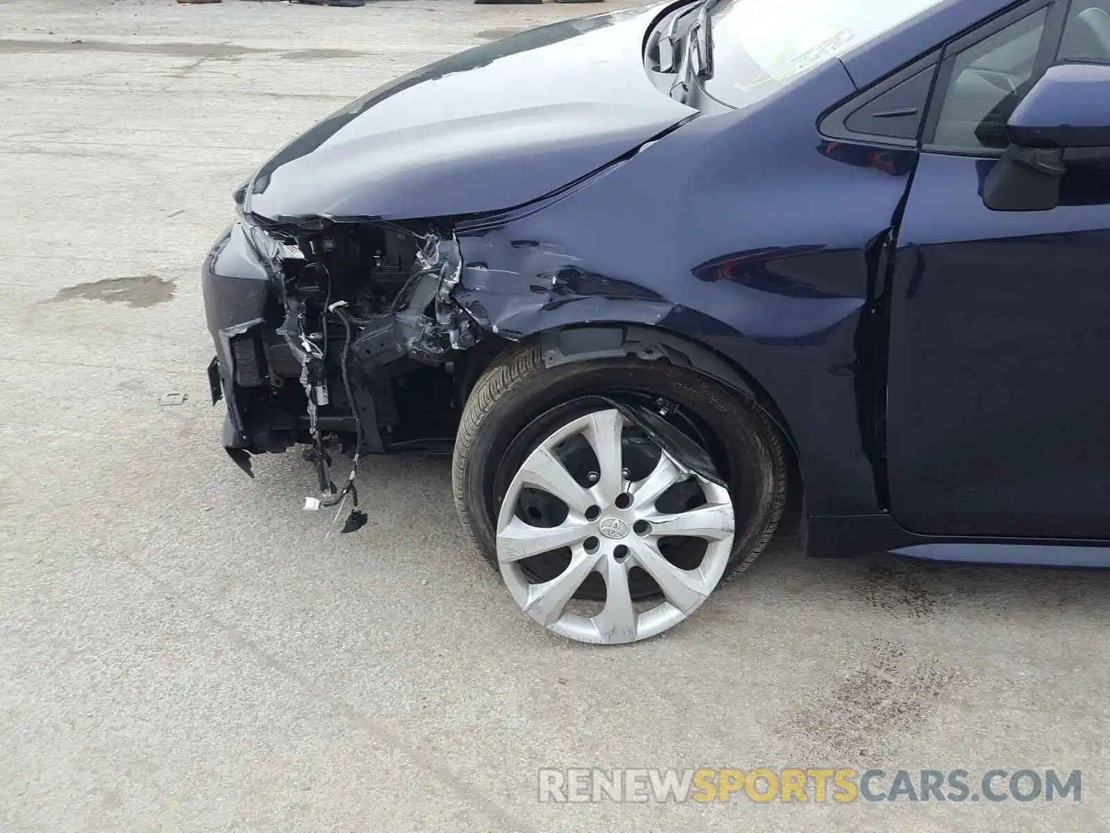 9 Photograph of a damaged car JTDEPRAE9LJ026854 TOYOTA COROLLA 2020