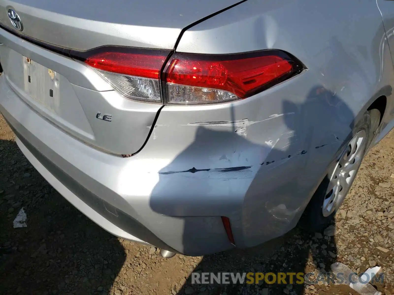 9 Photograph of a damaged car JTDEPRAE9LJ028653 TOYOTA COROLLA 2020