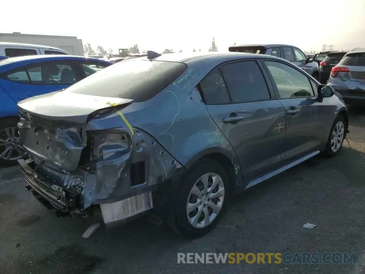 3 Photograph of a damaged car JTDEPRAE9LJ029589 TOYOTA COROLLA 2020