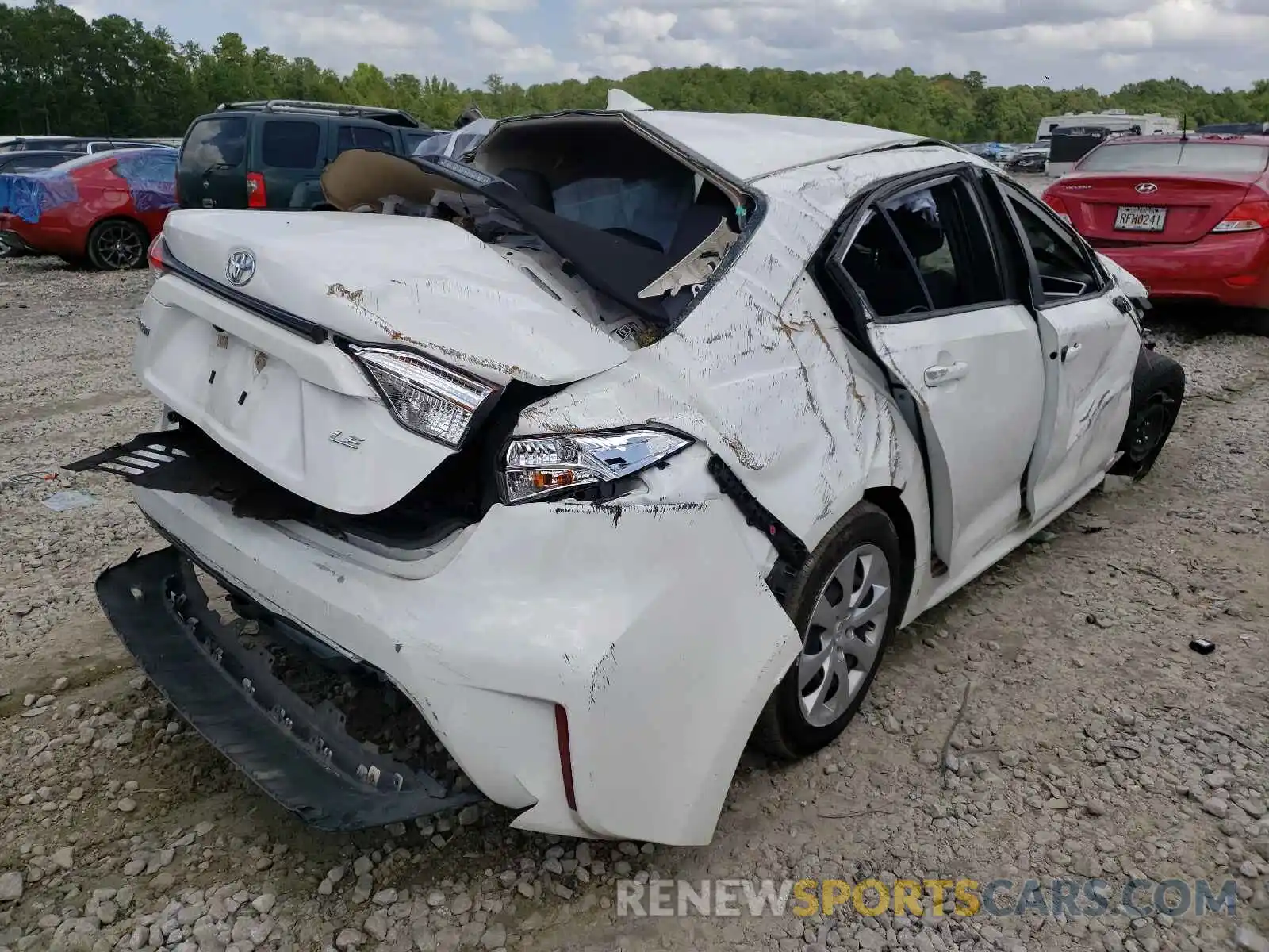 4 Photograph of a damaged car JTDEPRAE9LJ030516 TOYOTA COROLLA 2020