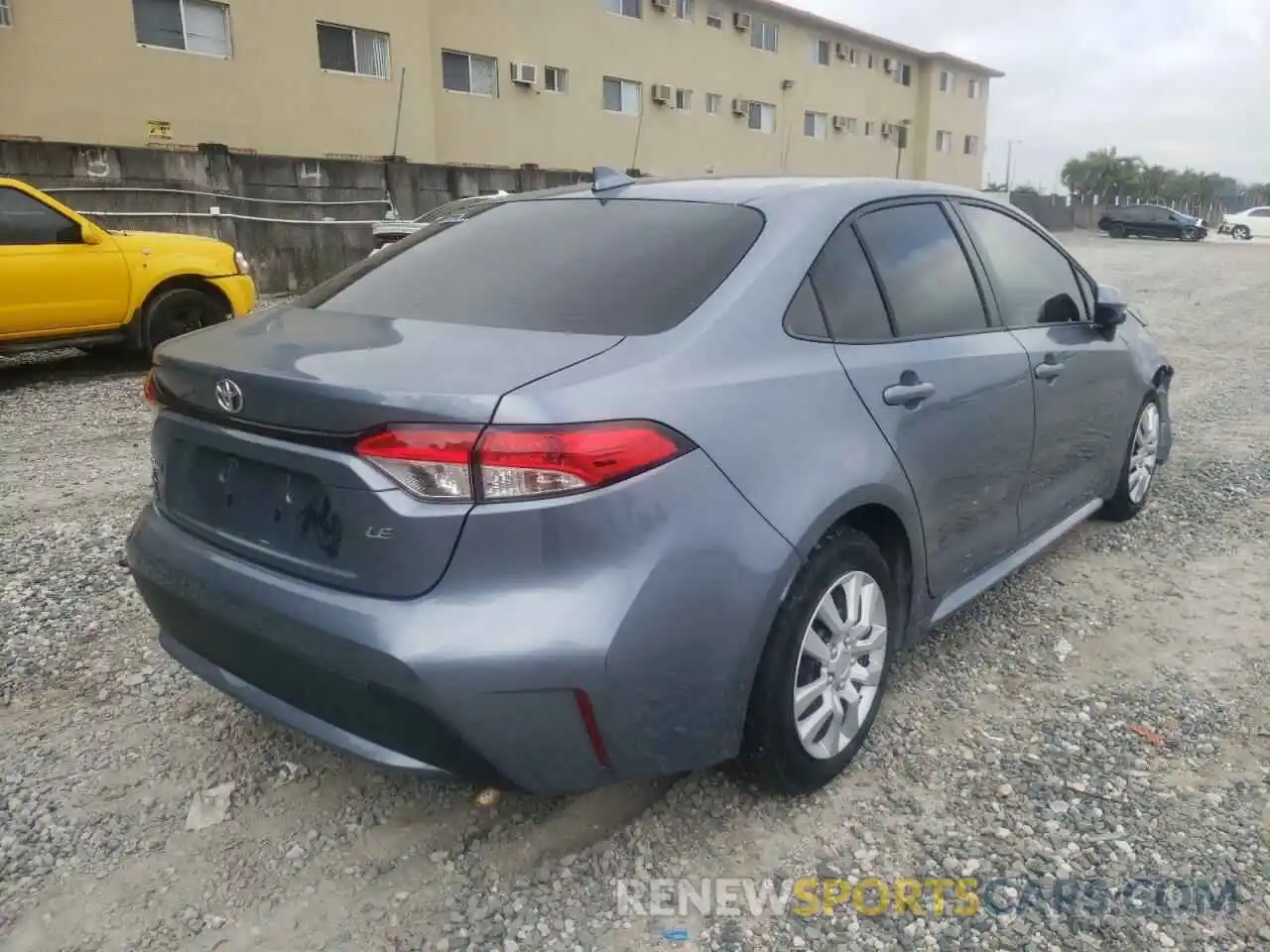 4 Photograph of a damaged car JTDEPRAE9LJ031116 TOYOTA COROLLA 2020