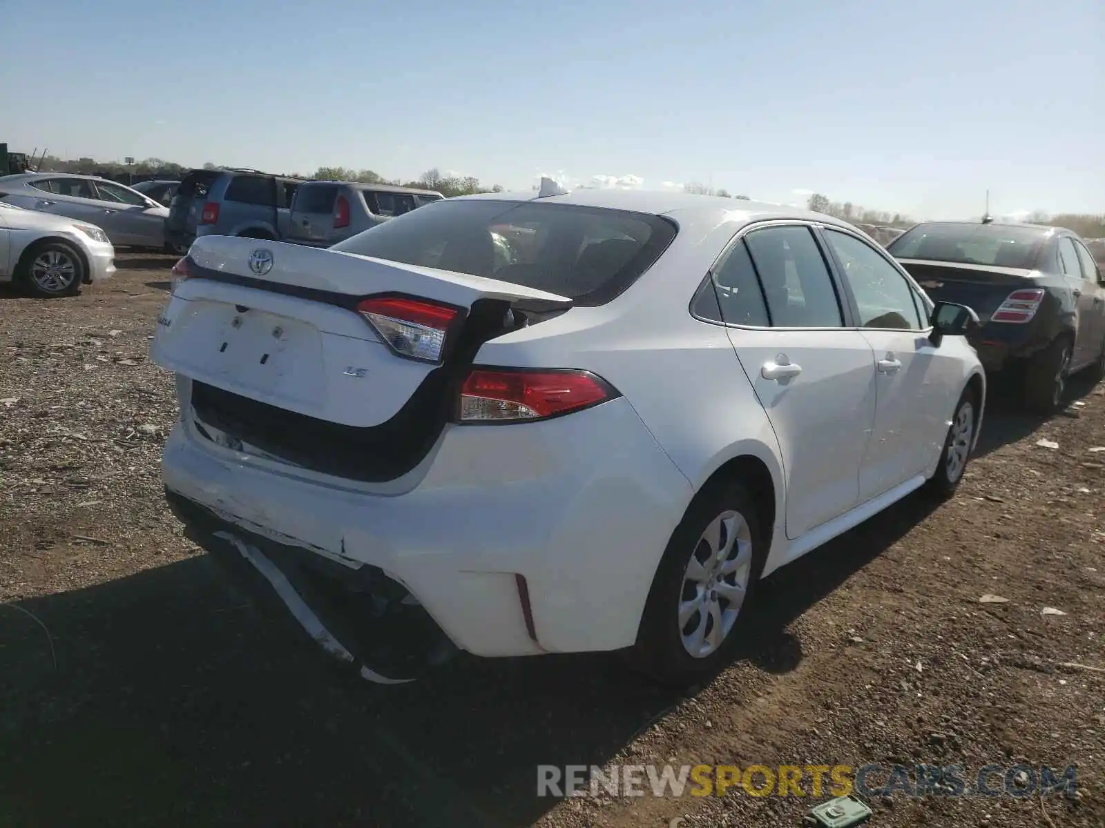 4 Photograph of a damaged car JTDEPRAE9LJ031472 TOYOTA COROLLA 2020