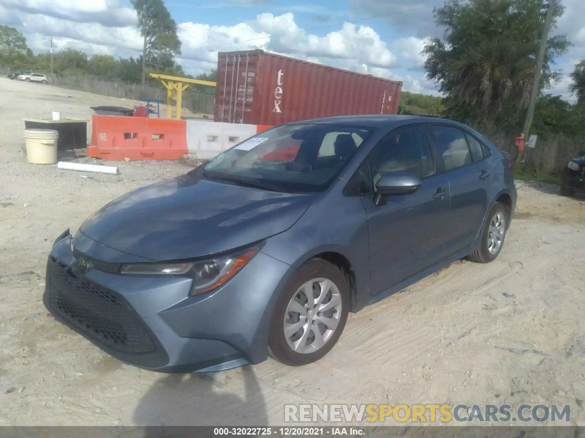 2 Photograph of a damaged car JTDEPRAE9LJ032489 TOYOTA COROLLA 2020