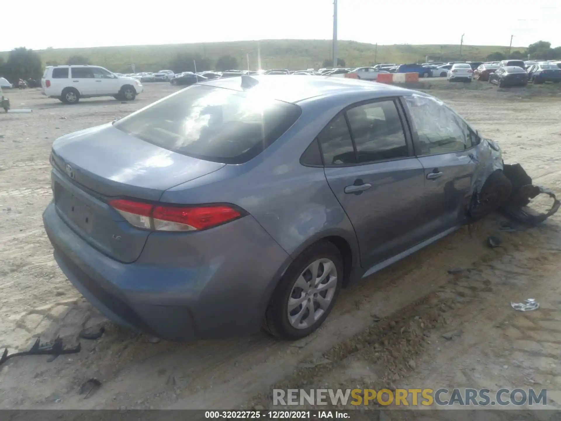 4 Photograph of a damaged car JTDEPRAE9LJ032489 TOYOTA COROLLA 2020