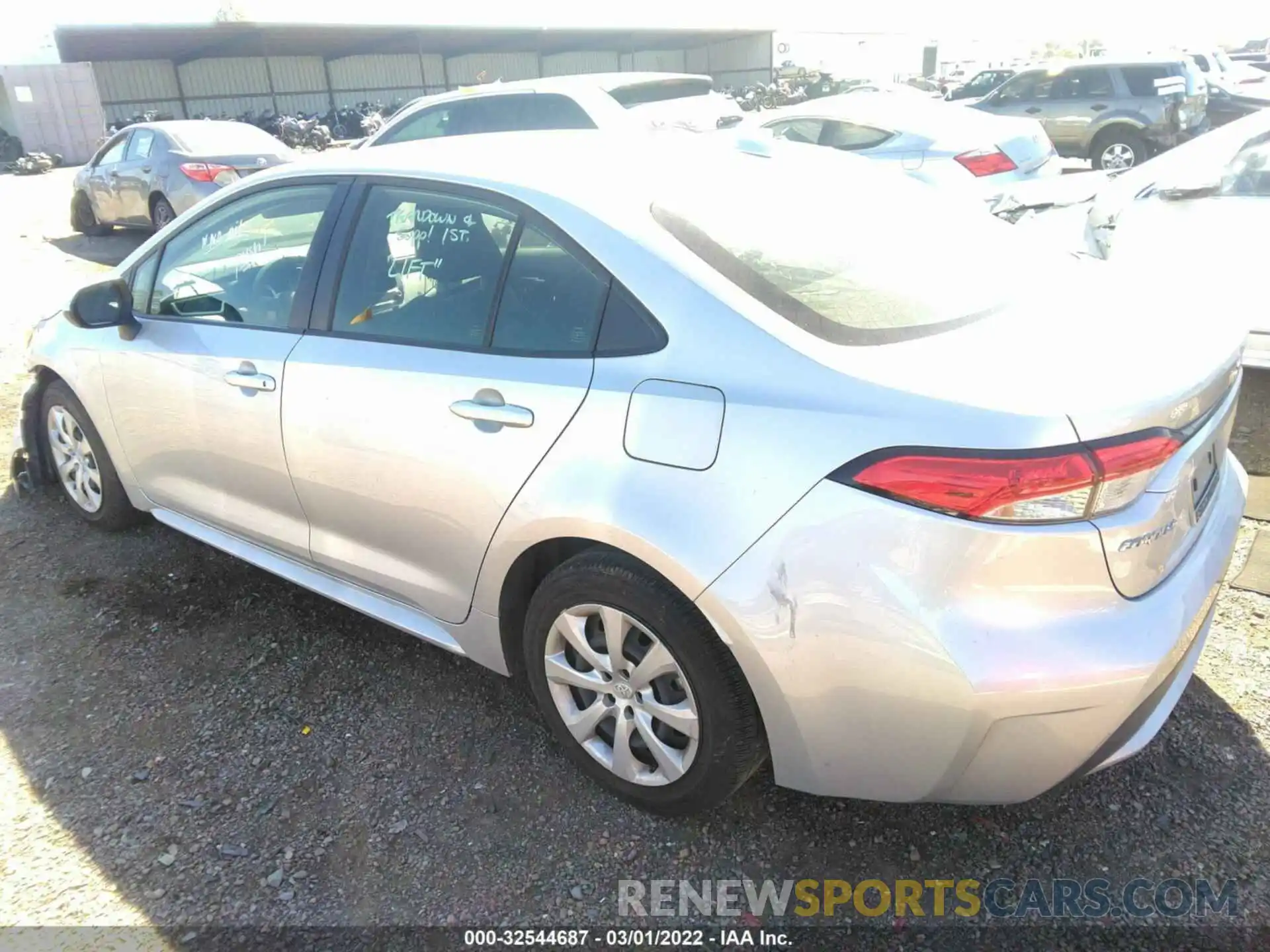 3 Photograph of a damaged car JTDEPRAE9LJ033528 TOYOTA COROLLA 2020