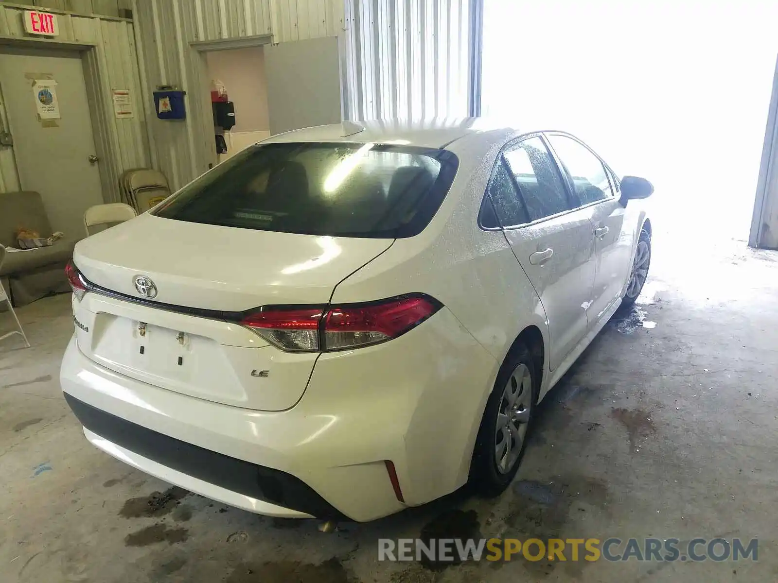 4 Photograph of a damaged car JTDEPRAE9LJ034811 TOYOTA COROLLA 2020