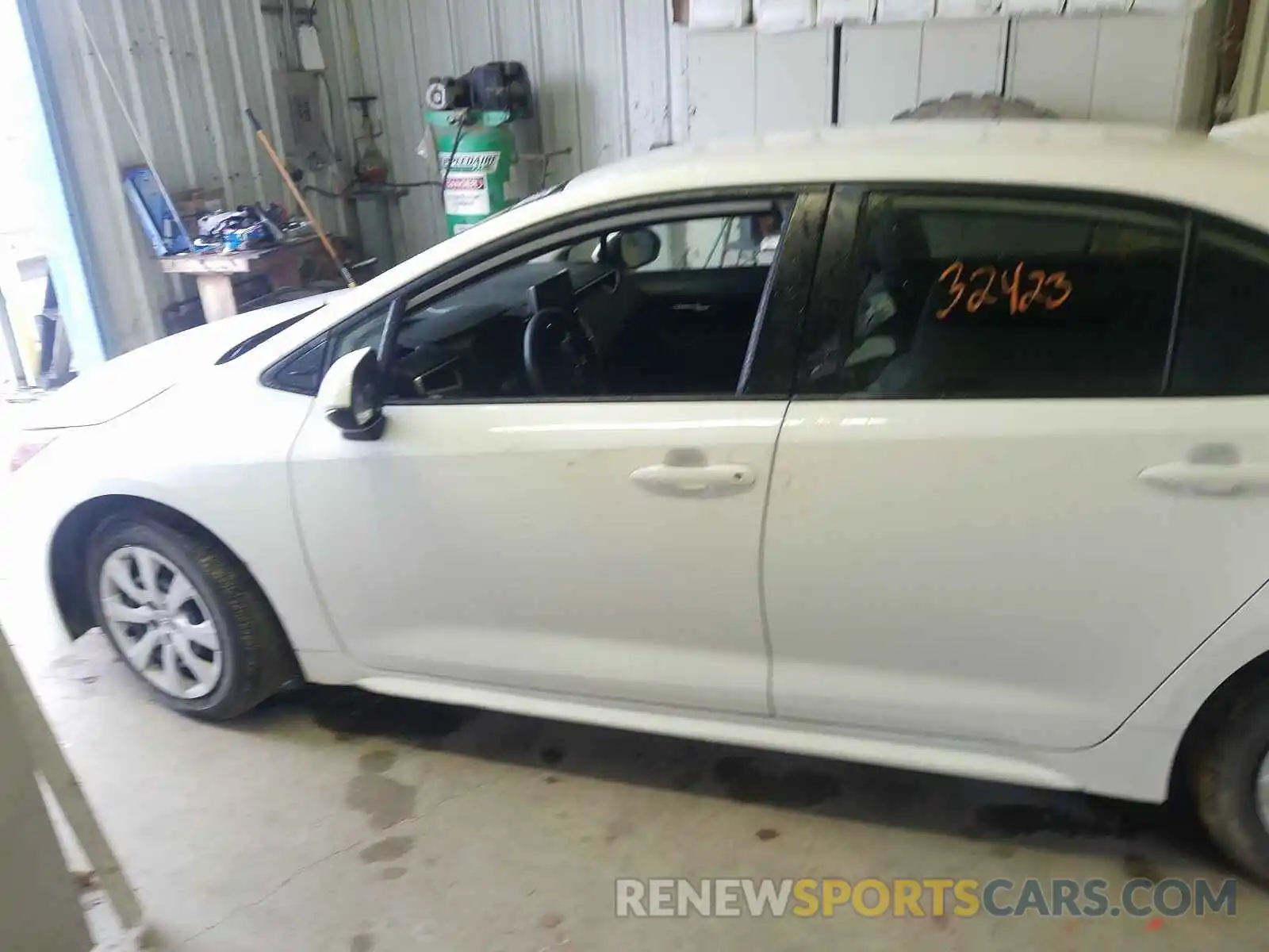 9 Photograph of a damaged car JTDEPRAE9LJ034811 TOYOTA COROLLA 2020