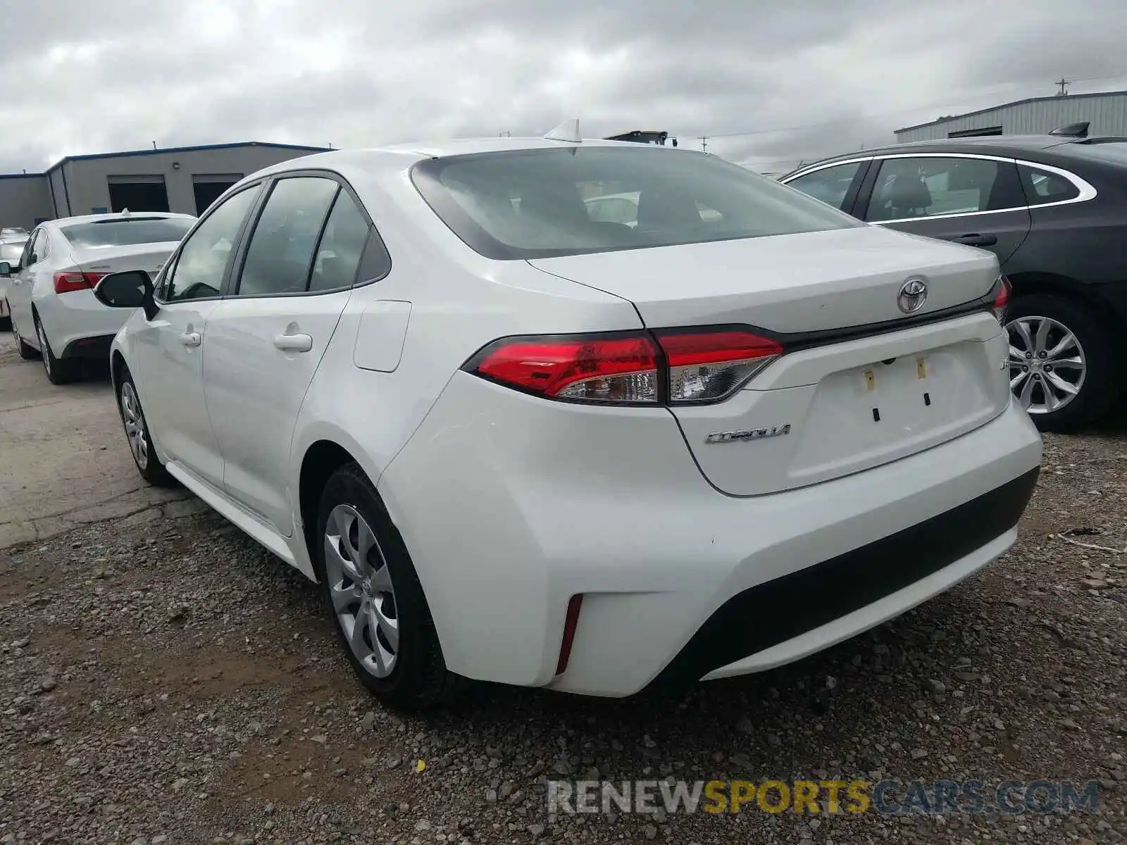 3 Photograph of a damaged car JTDEPRAE9LJ034825 TOYOTA COROLLA 2020